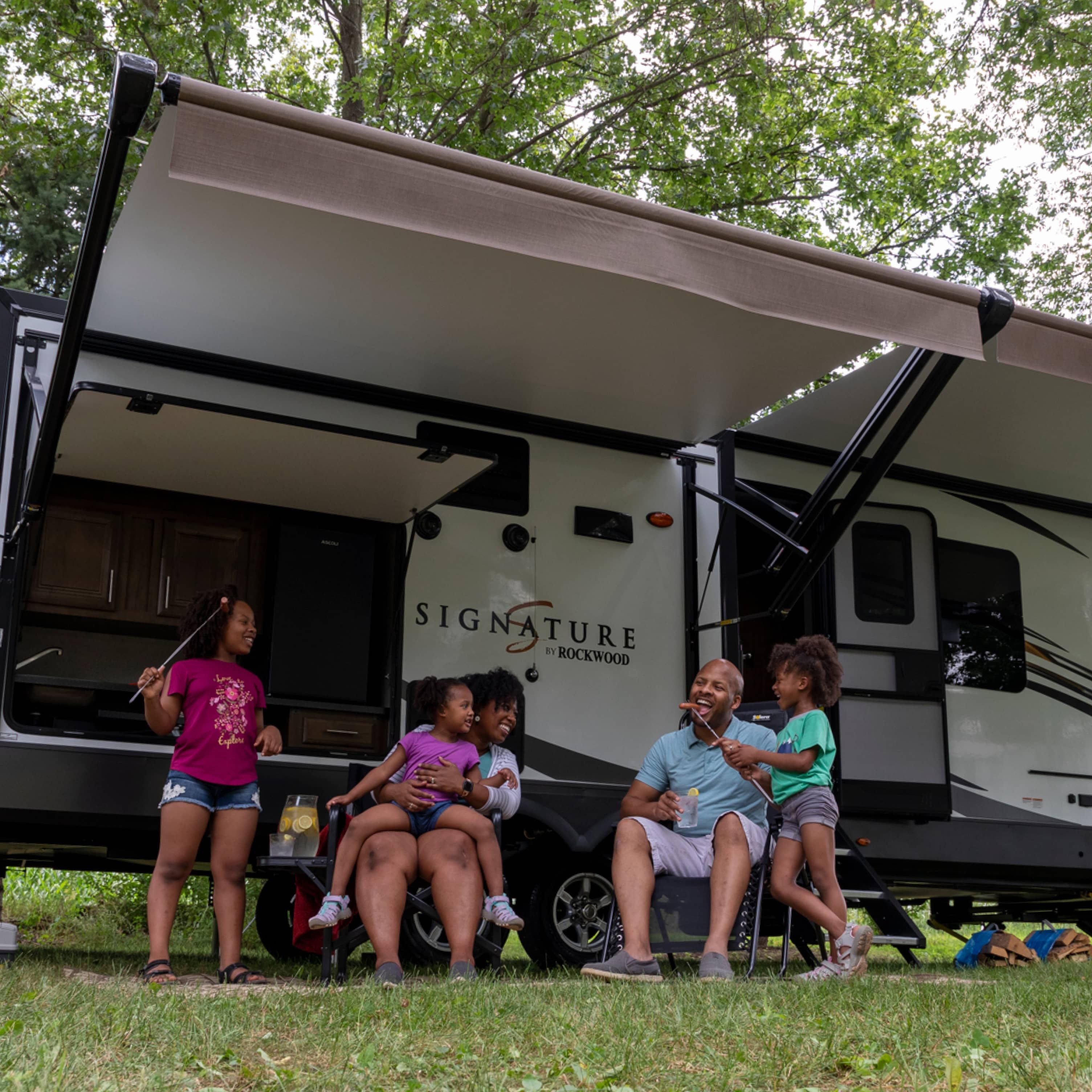 Lippert Global Entry Door Latch for Travel Trailers - White #239632 thumbnail 7