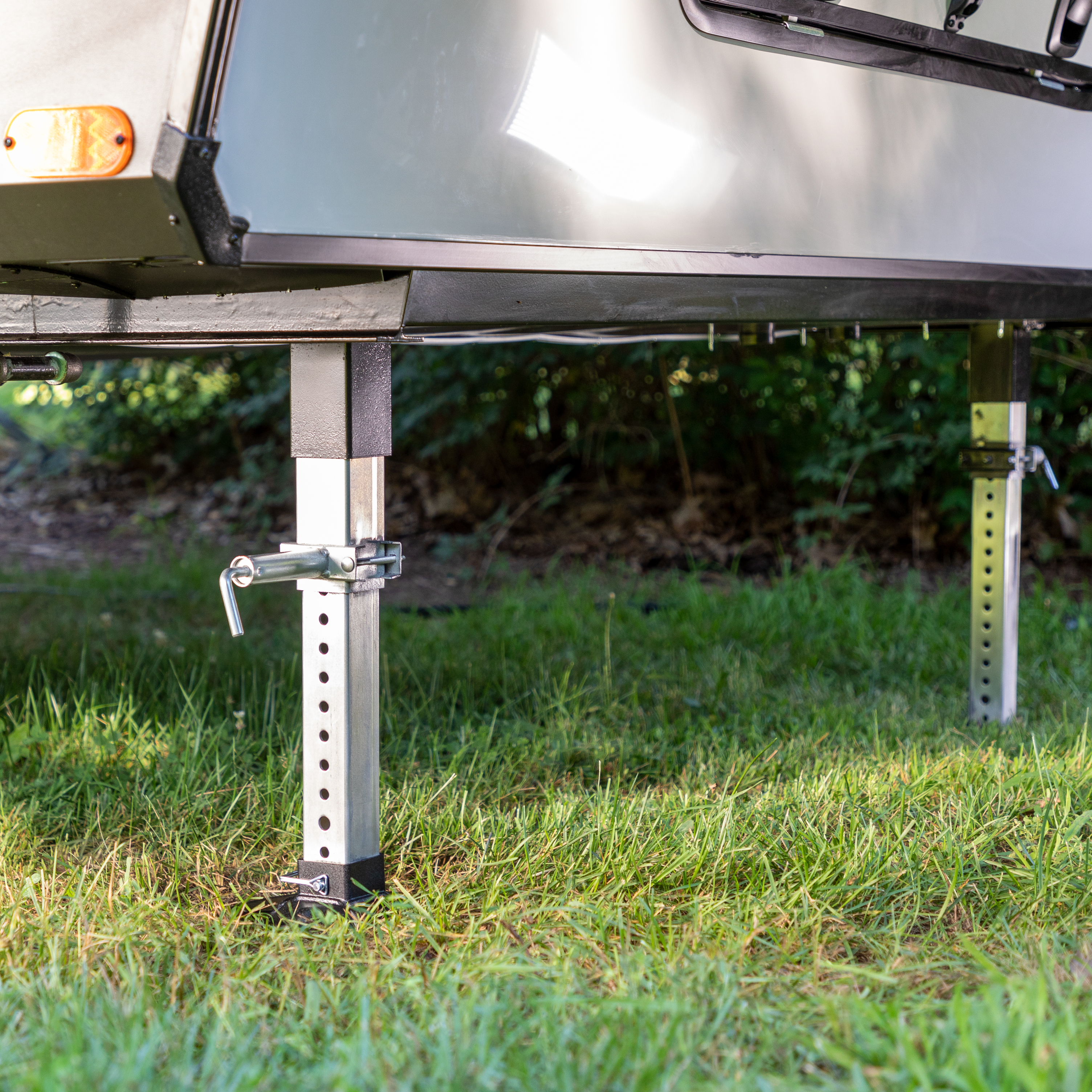 Lippert Universal Fit Landing Gear - Follow Leg #179014 thumbnail 7
