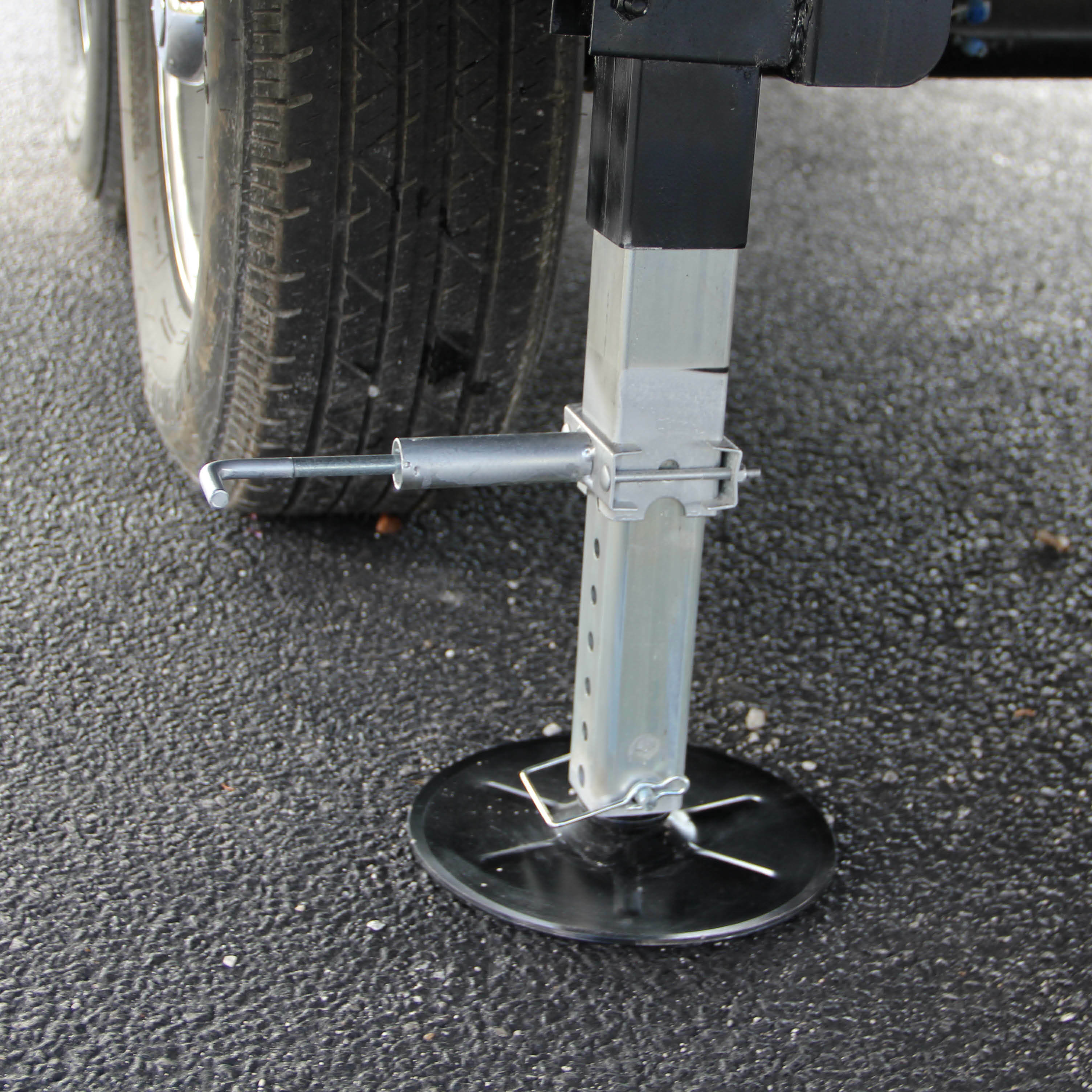 Lippert Quick Release Pull Pins for 5th Wheel Landing Gear (Pair) #308287 thumbnail 4