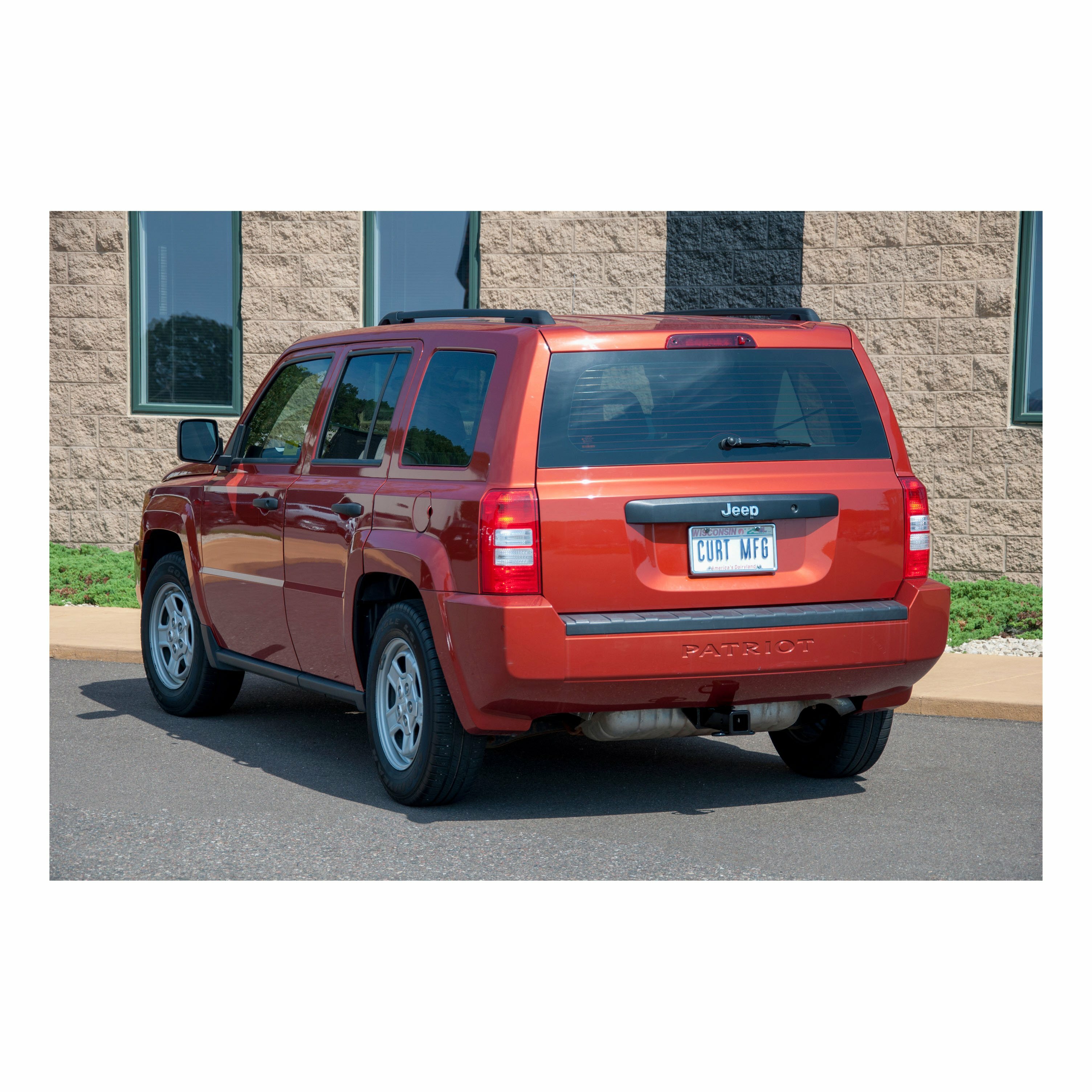 2007-2010 Jeep Compass Limited CURT Class 3 Trailer Hitch, 2" Receiver + 2" Ball + 1-7/8" Ball Kit thumbnail 1