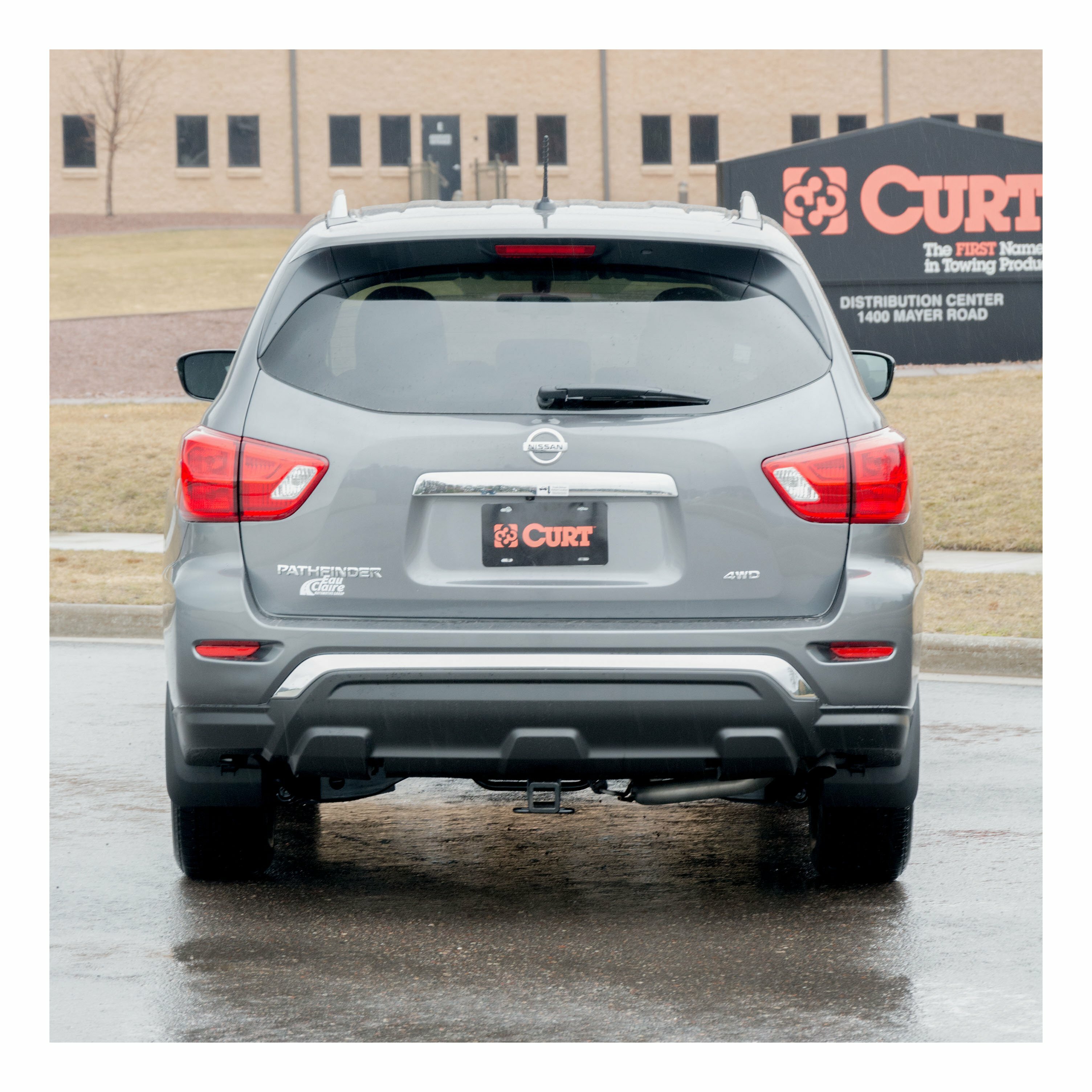 2017-2020 Nissan Pathfinder All CURT Class 3 Trailer Hitch, 2" Receiver + 2" Ball + 1-7/8" Ball Kit thumbnail 4
