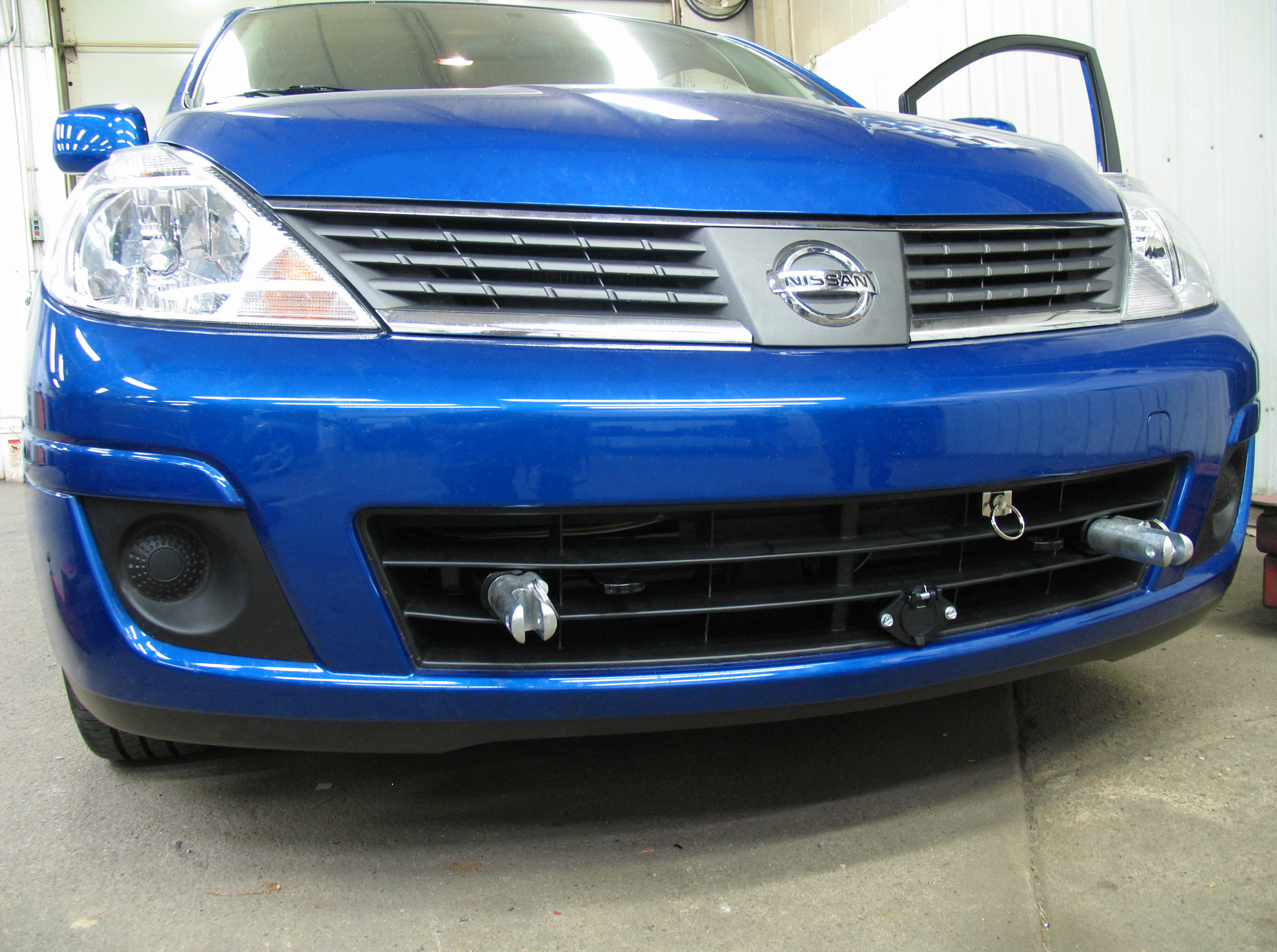 BlueOx Tow Bar Base Plate, Front Mount, RV Flat Towing for Select, NISSAN VERSA thumbnail 1