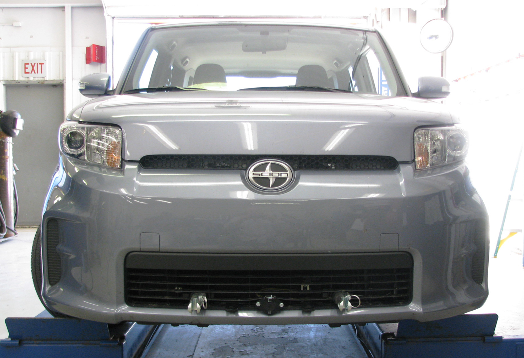 BlueOx Tow Bar Base Plate, Front Mount, RV Flat Towing for Select, TOYOTA SCION XB W/FOGLTS thumbnail 2