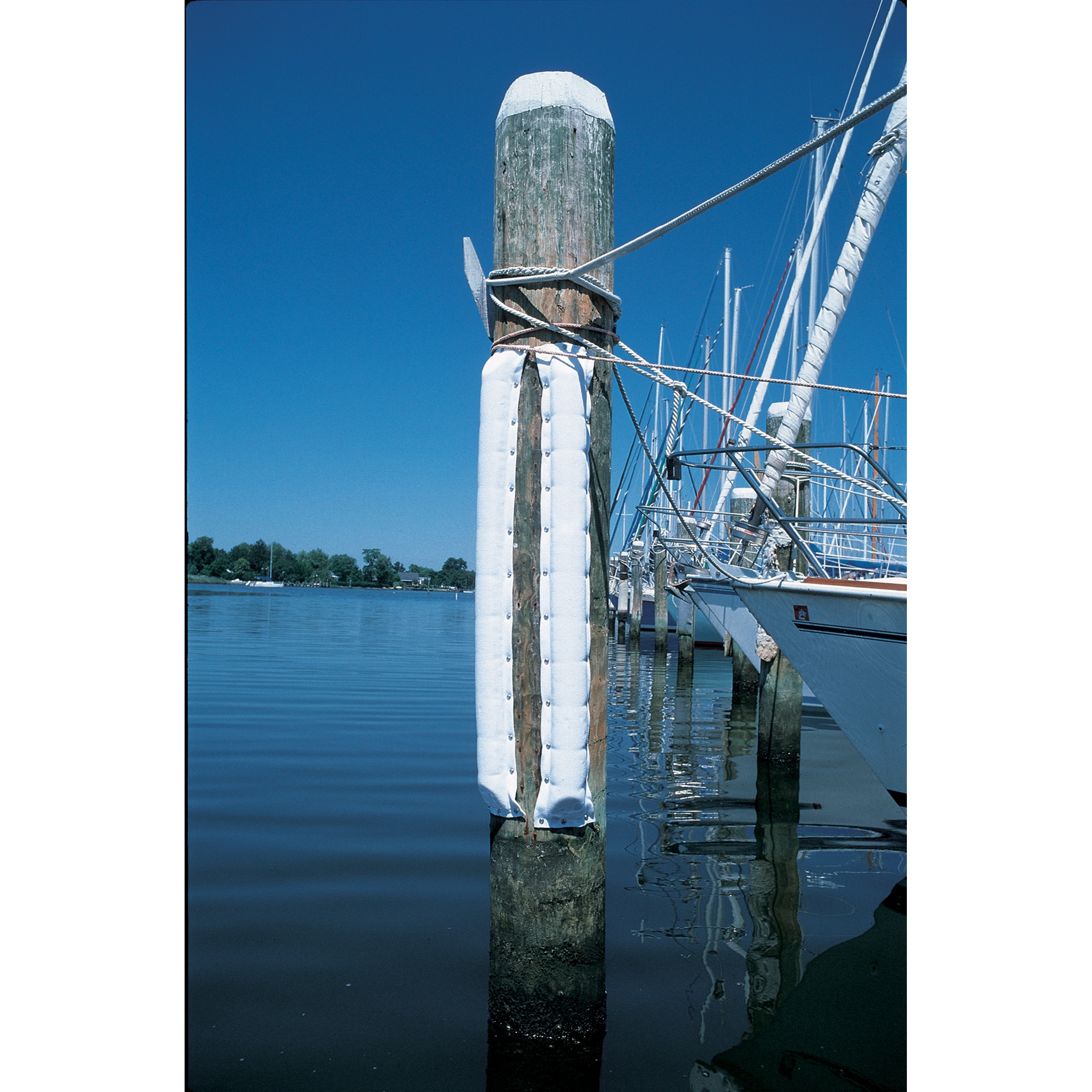 Taylor Made XL Perimeter Dock & Post Bumper, White (8" W x 3-1/4" D x 4' L) #DB6.40