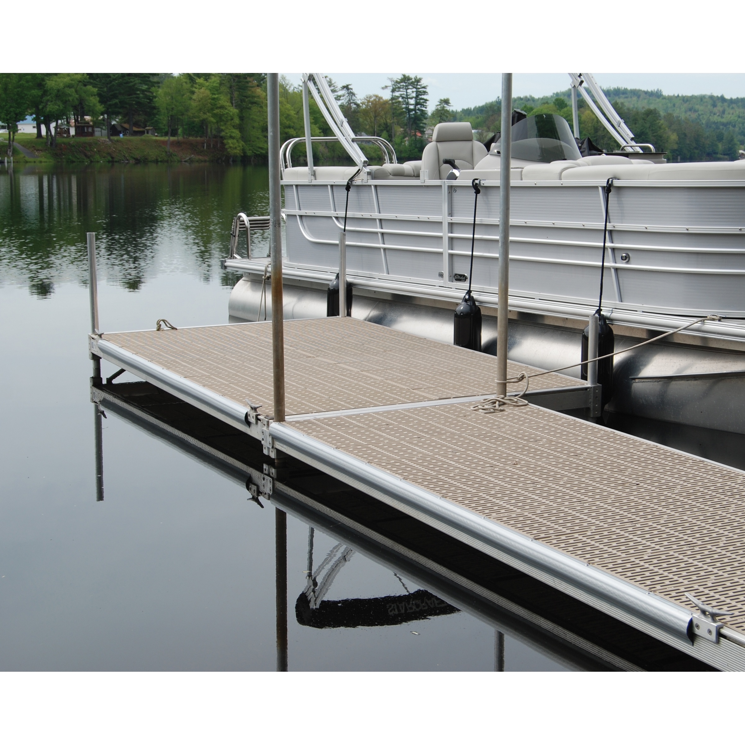 Taylor Made Commercial Grade Vinyl Dock Edging Silver Side Gard 10' Coil #45969