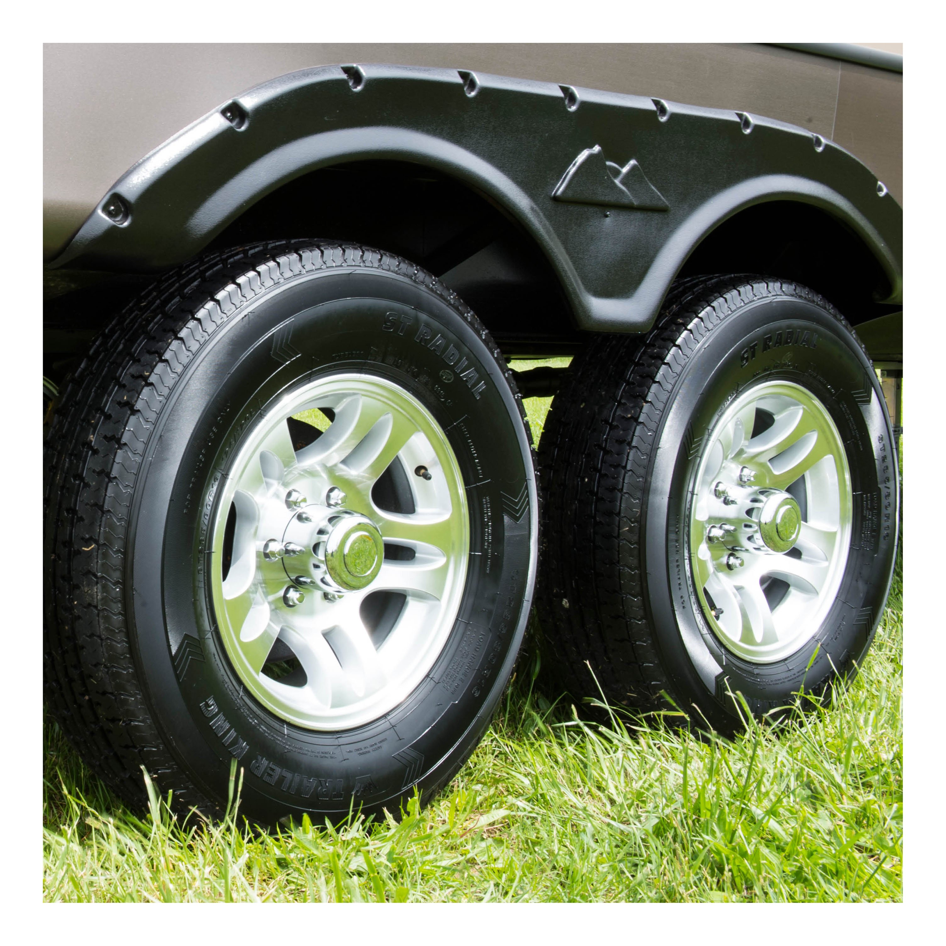 Lippert RV Brake Hub Assembly - 8 on 6.5"; 9/16" Stud; 8,000 lbs. (Oil) 341279 thumbnail 0