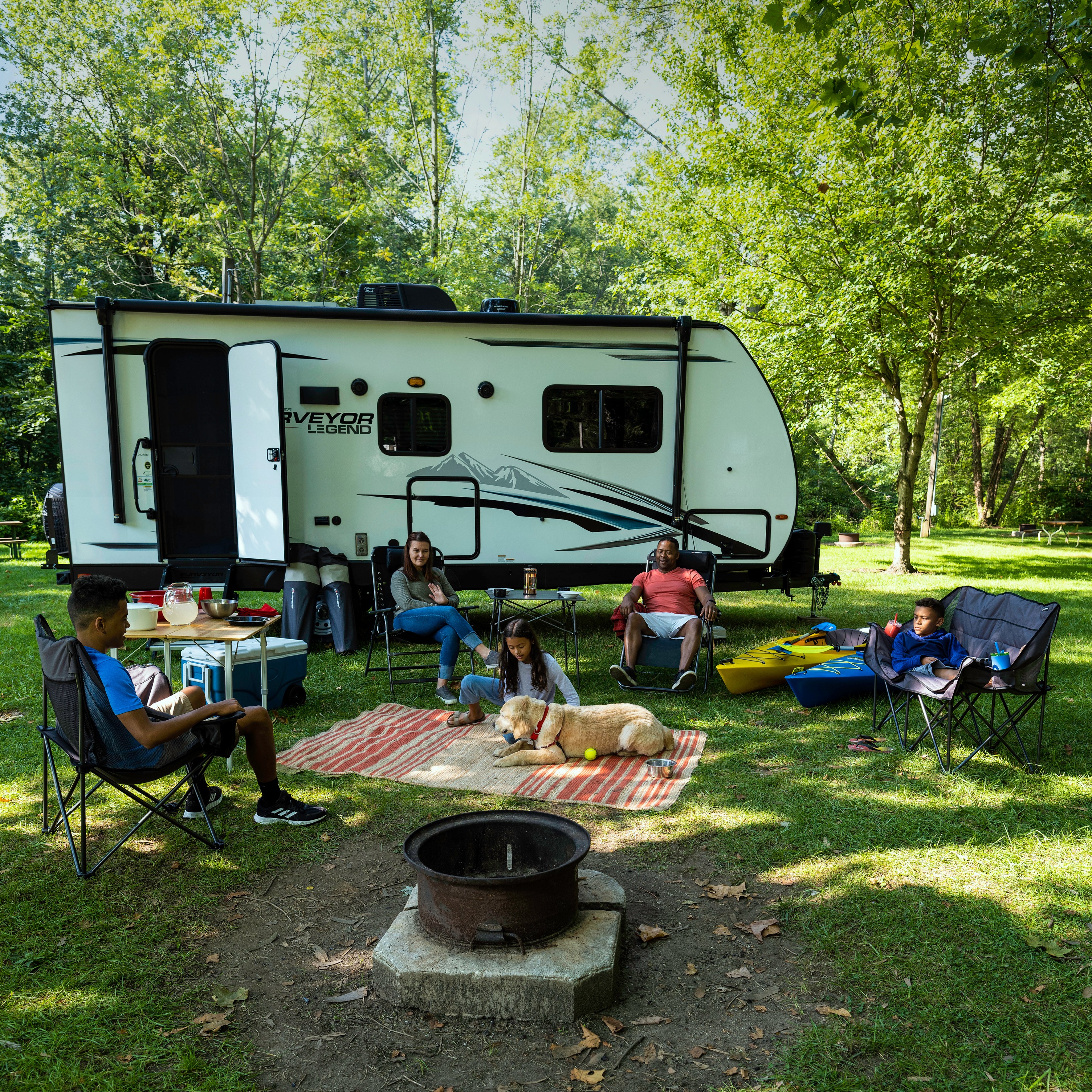 LIPPERT HD Hybrid Camp Table thumbnail 7