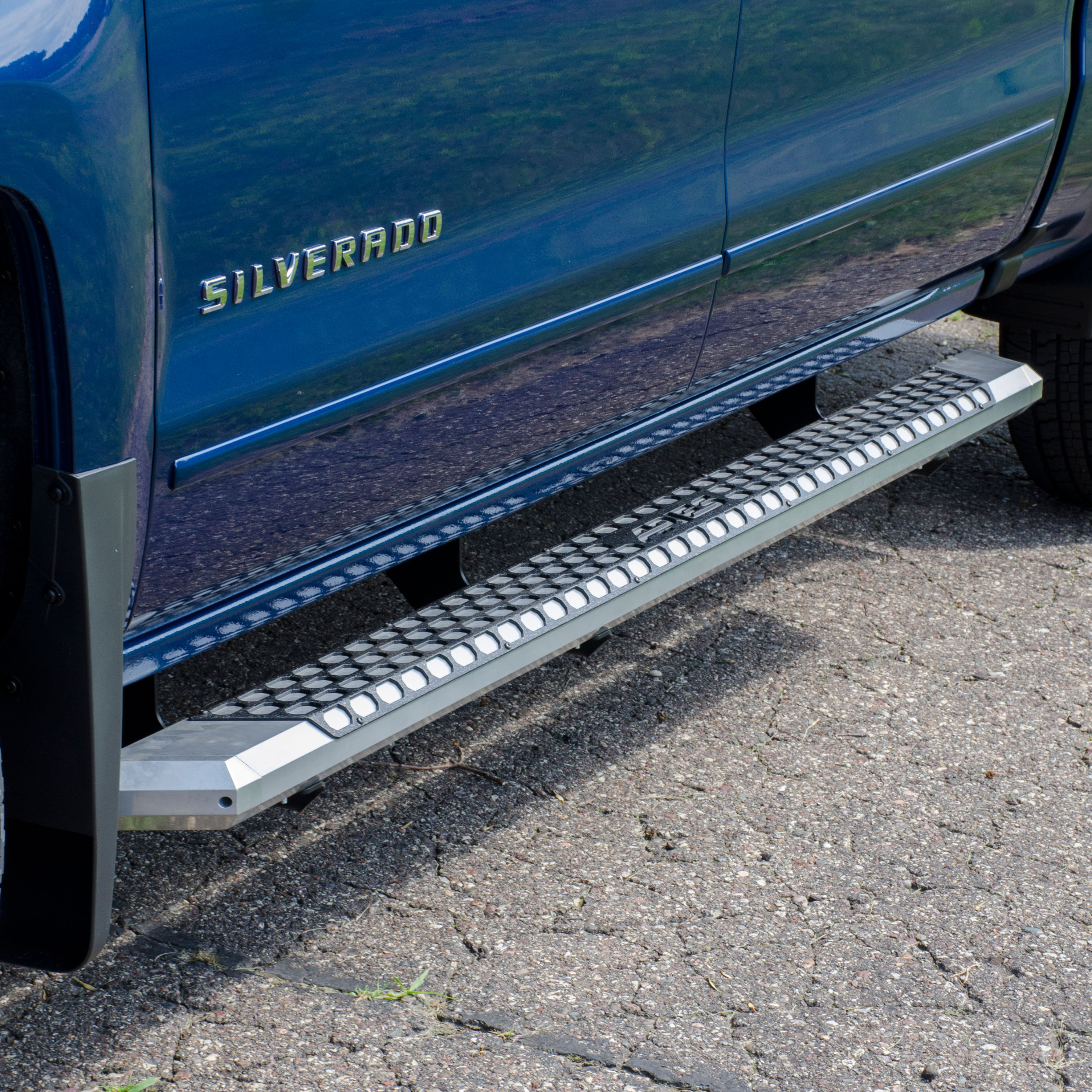 ARIES AdvantEDGE 5-1/2" x 91" Chrome Aluminum Side Bars, Select Chevrolet, GMC Step Nerf Bar Kit thumbnail 9