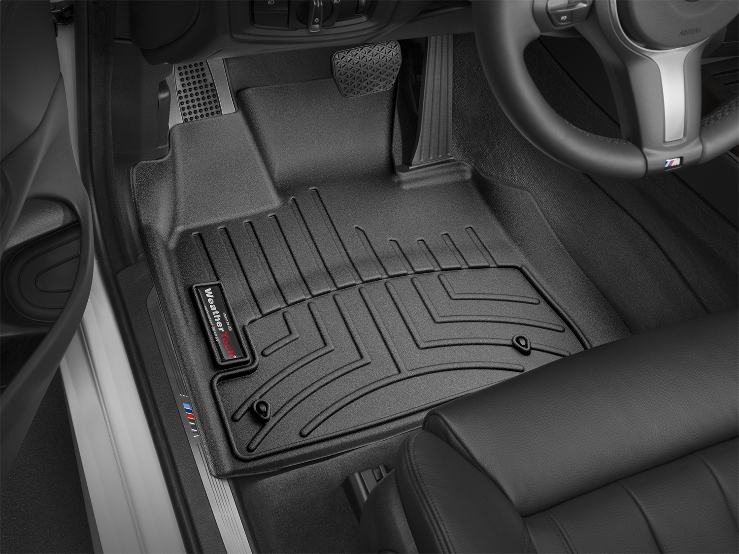 WeatherTech FloorLinerTM DigitalFit; Black; Front 445591 thumbnail 0