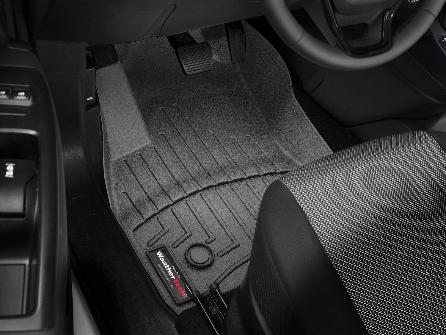 WeatherTech FloorLinerTM DigitalFit; Black; Front 447981 thumbnail 1