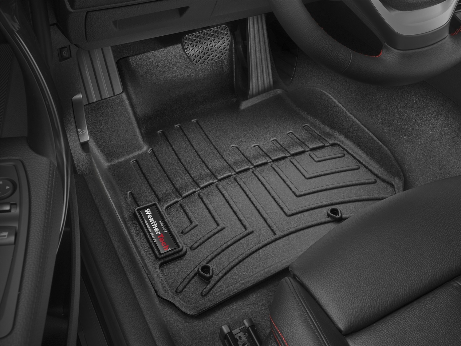WeatherTech FloorLinerTM DigitalFit; Black; Front 444101 thumbnail 1