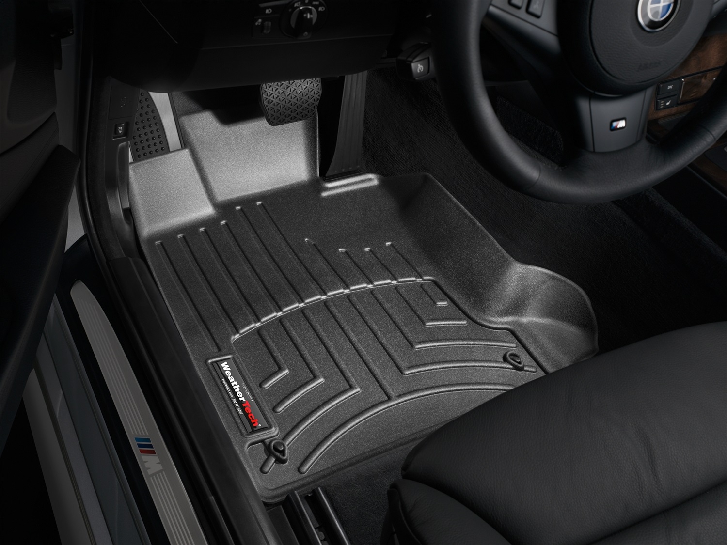 WeatherTech FloorLinerTM DigitalFit; Black; Front 441641 thumbnail 1