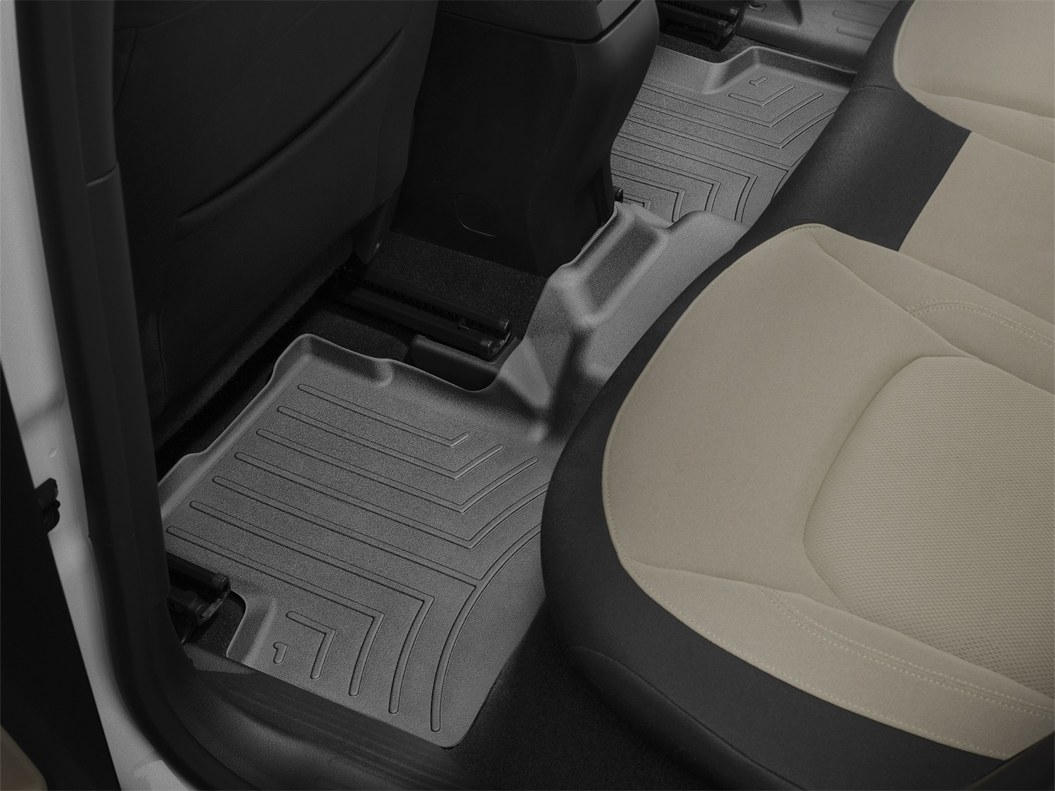 WeatherTech FloorLinerTM DigitalFit; Black; Rear 448142 thumbnail 0