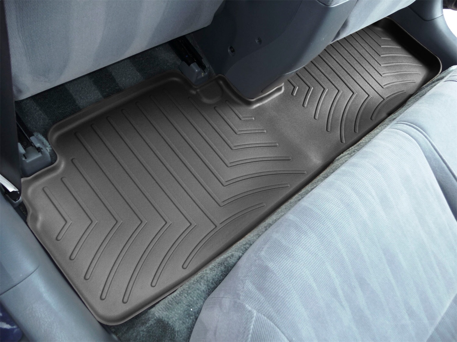 WeatherTech FloorLinerTM DigitalFit; Black; Rear 442822 thumbnail 1