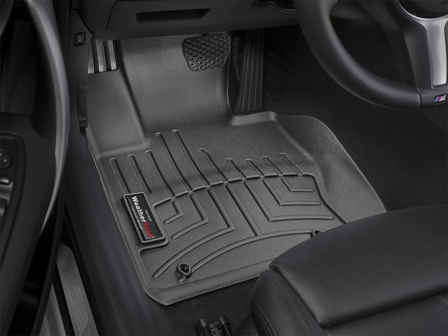 WeatherTech FloorLinerTM DigitalFit; Black; Front 448251 thumbnail 0