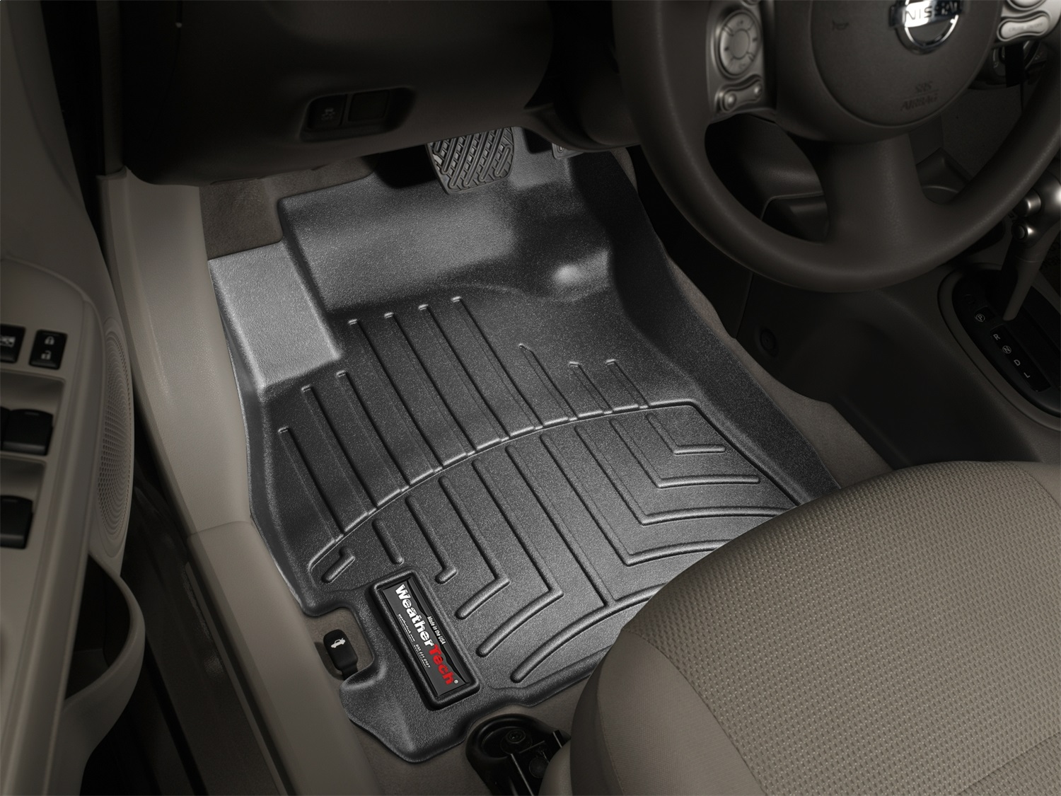 WeatherTech FloorLinerTM DigitalFit; Black; Front 444111 thumbnail 0