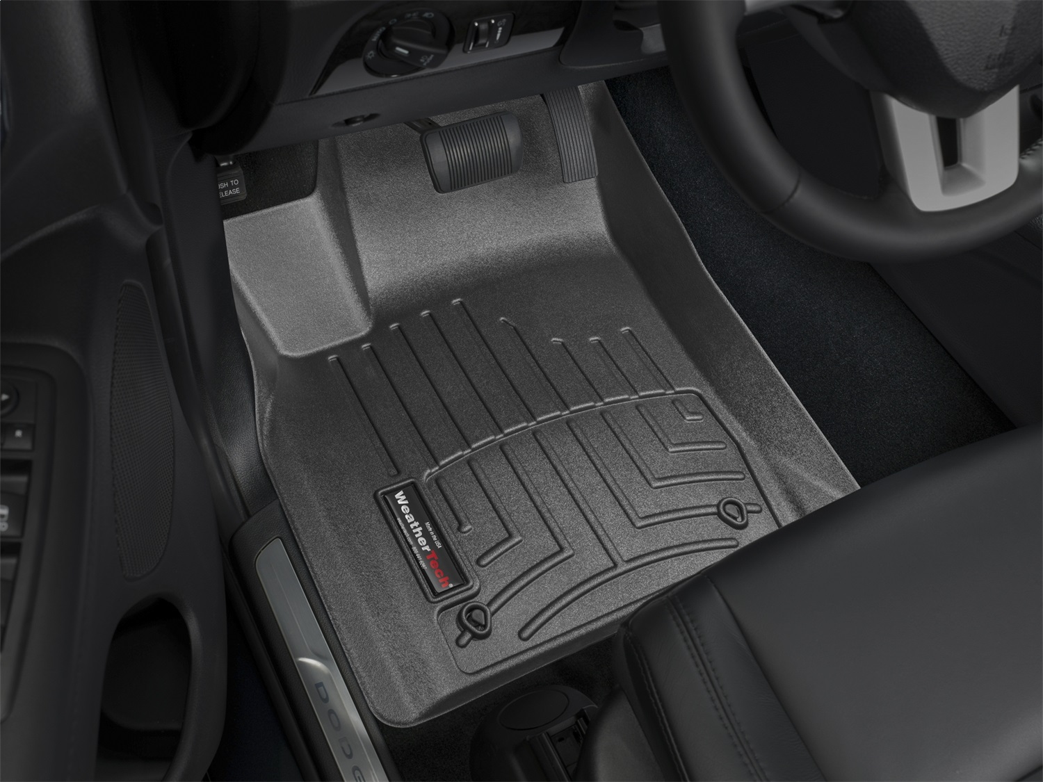 WeatherTech FloorLinerTM DigitalFit; Black; Front 444851 thumbnail 1