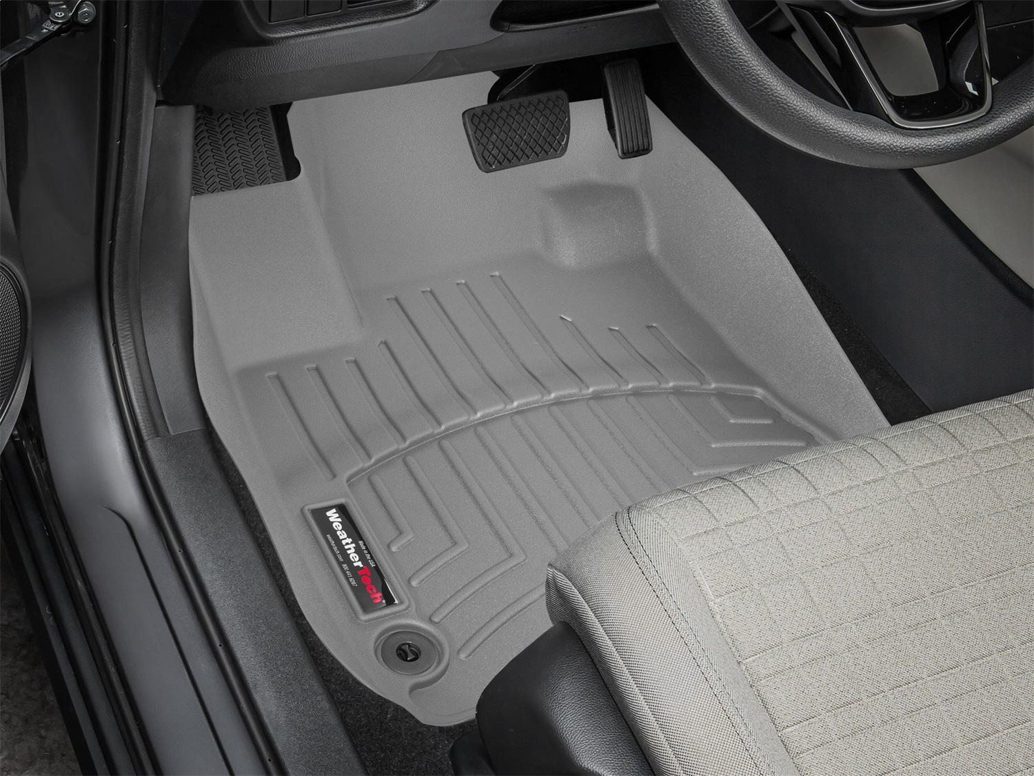 WeatherTech FloorLinerTM DigitalFit; Gray; Front 4617461 thumbnail 1