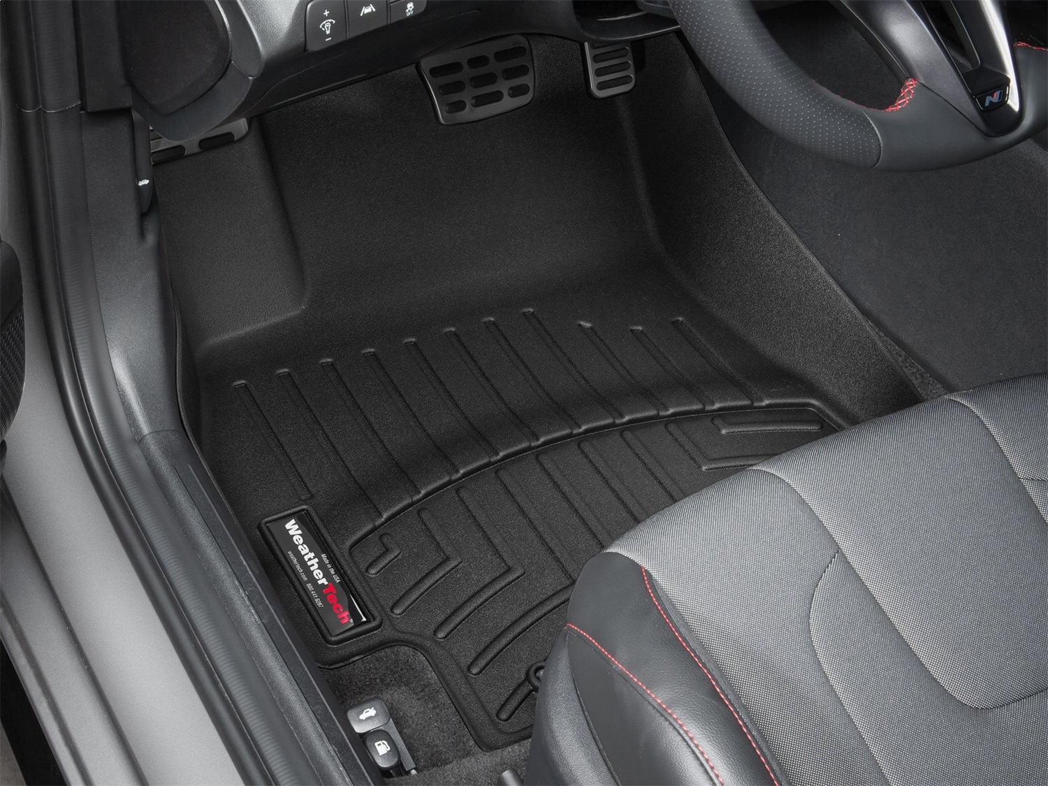 WeatherTech FloorLinerTM DigitalFit; Black; Front 4416521 thumbnail 1