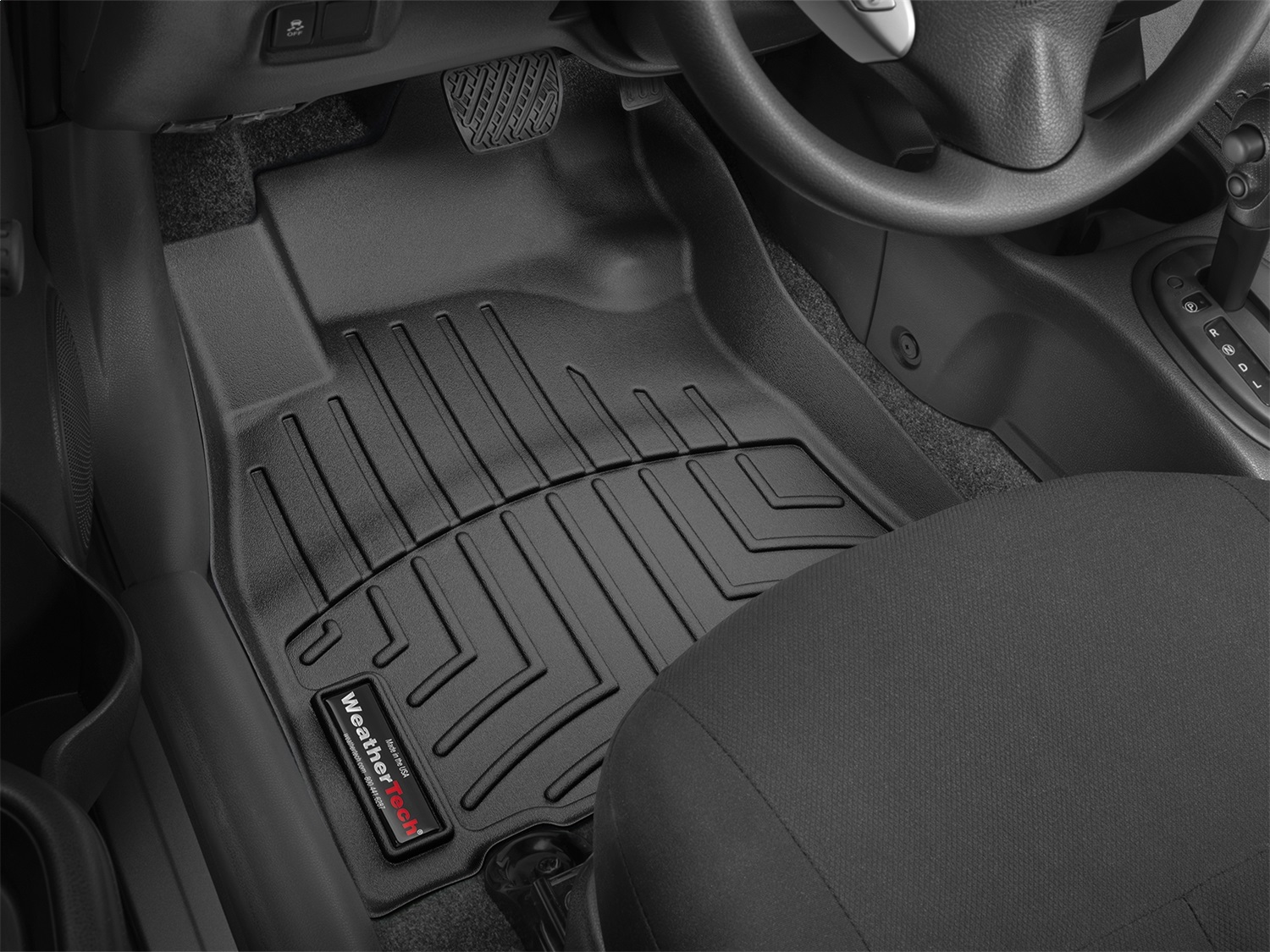 WeatherTech FloorLinerTM DigitalFit; Black; Front 445771 thumbnail 0