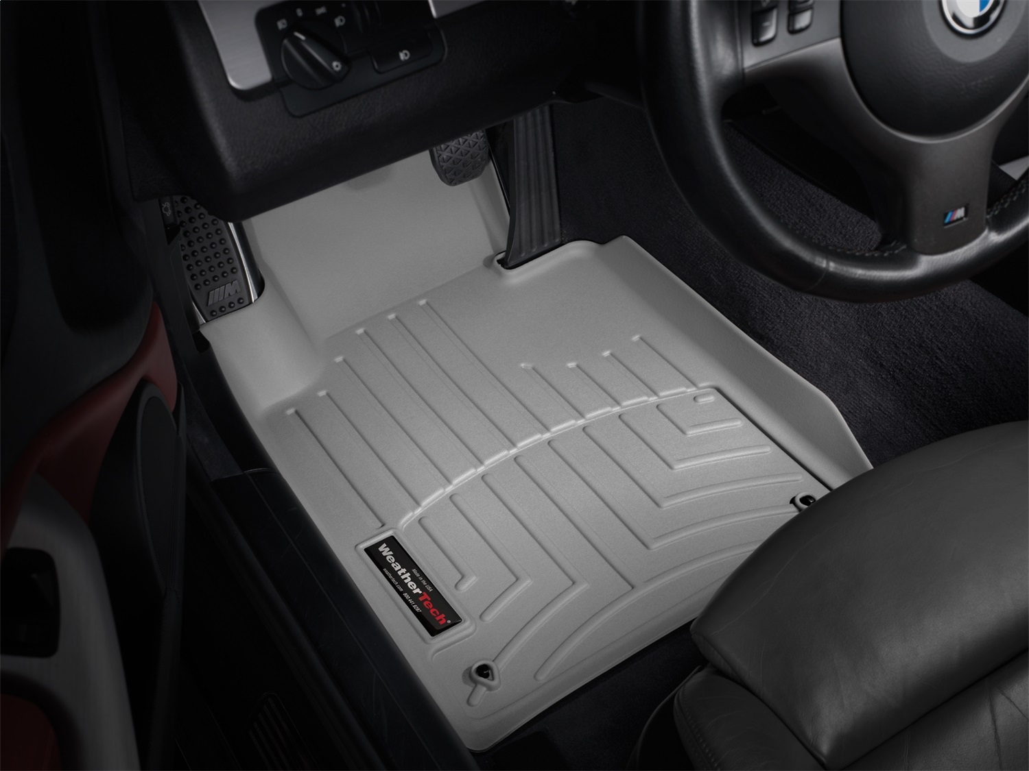 WeatherTech FloorLinerTM DigitalFit; Gray; Front 461061 thumbnail 0