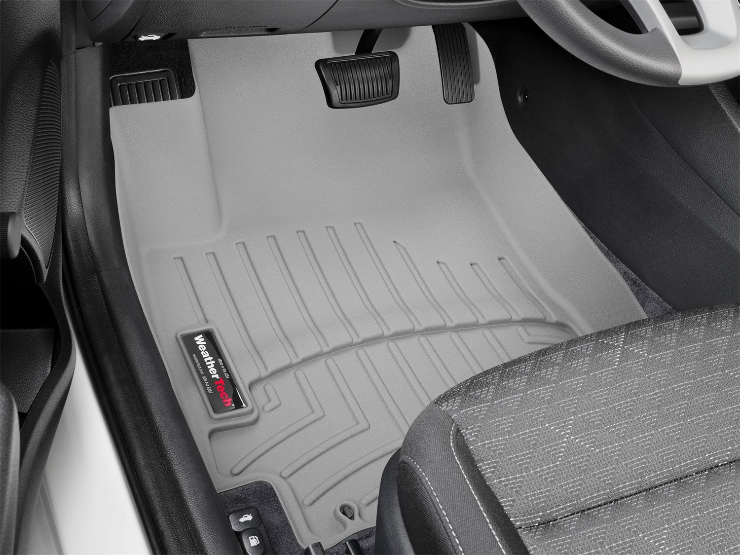 WeatherTech FloorLinerTM DigitalFit; Gray; Front 4612401 thumbnail 0