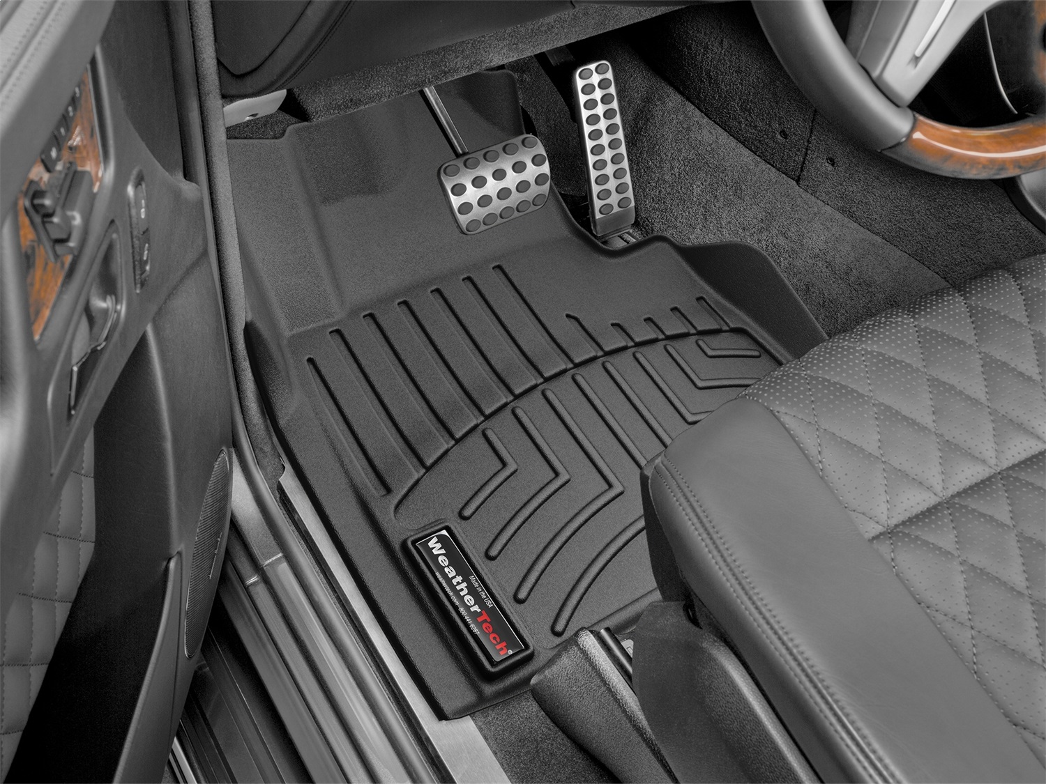 WeatherTech FloorLinerTM DigitalFit; Black; Front 444941 thumbnail 0