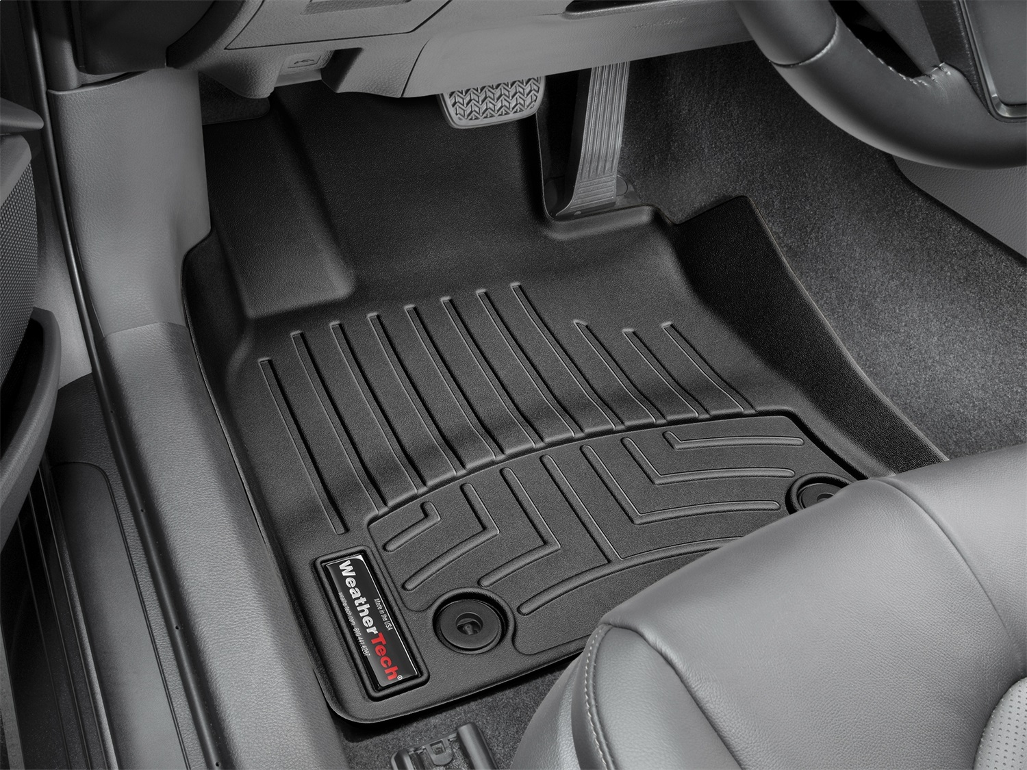 WeatherTech FloorLinerTM DigitalFit; Black; Front 4412301 thumbnail 1