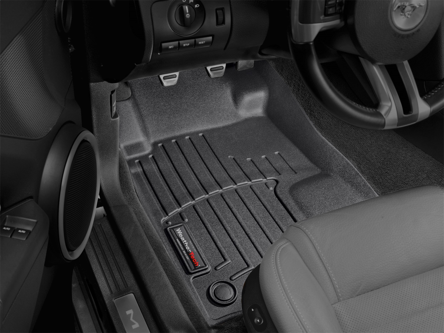 WeatherTech FloorLinerTM DigitalFit; Black; Front 444681 thumbnail 1