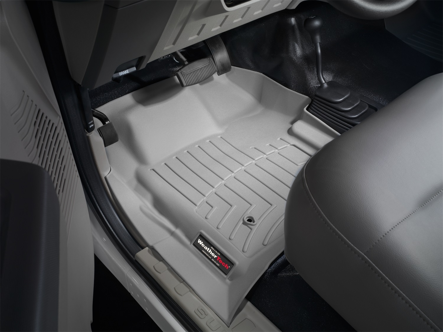 WeatherTech FloorLinerTM DigitalFit; Gray; Front 461261 thumbnail 1