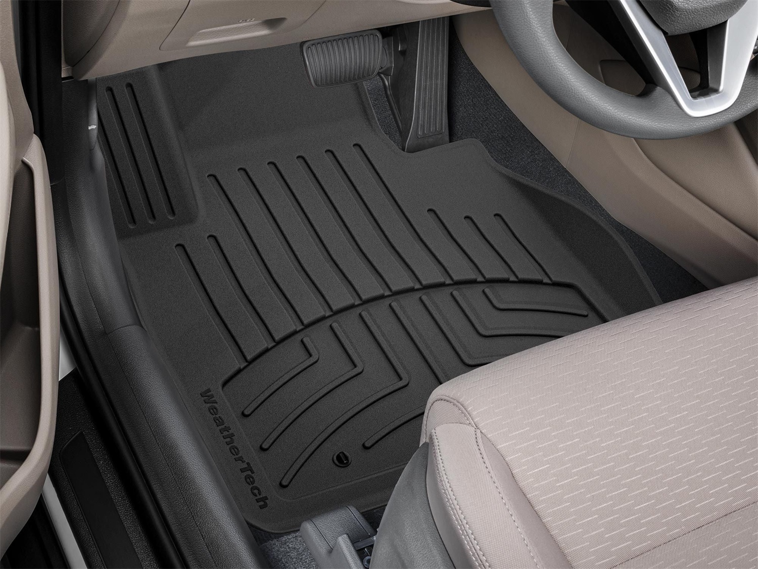 WeatherTech FloorLinerTM HP; Black; Front 4415721IM thumbnail 1