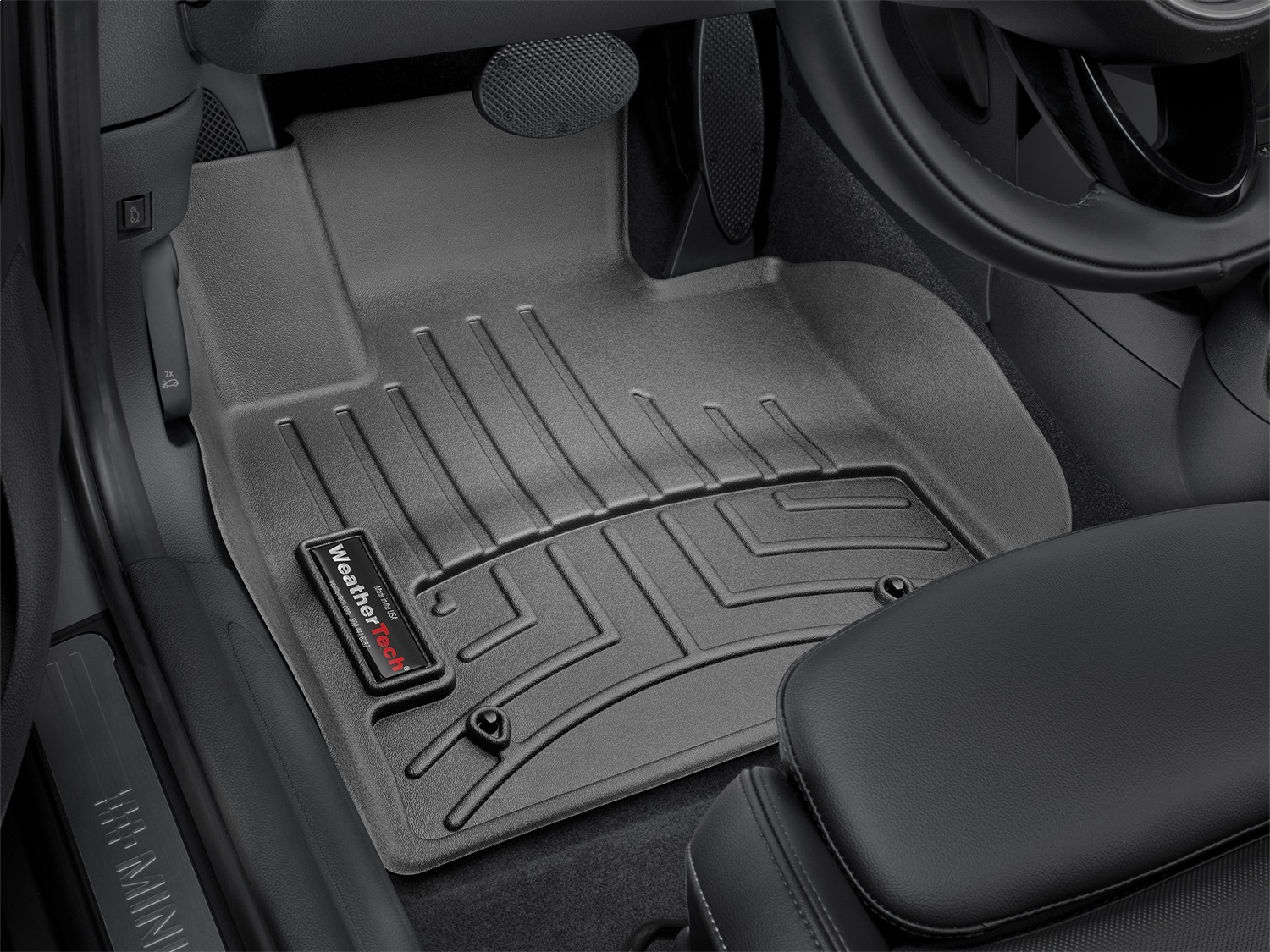 WeatherTech FloorLinerTM DigitalFit; Black; Front 447911 thumbnail 0