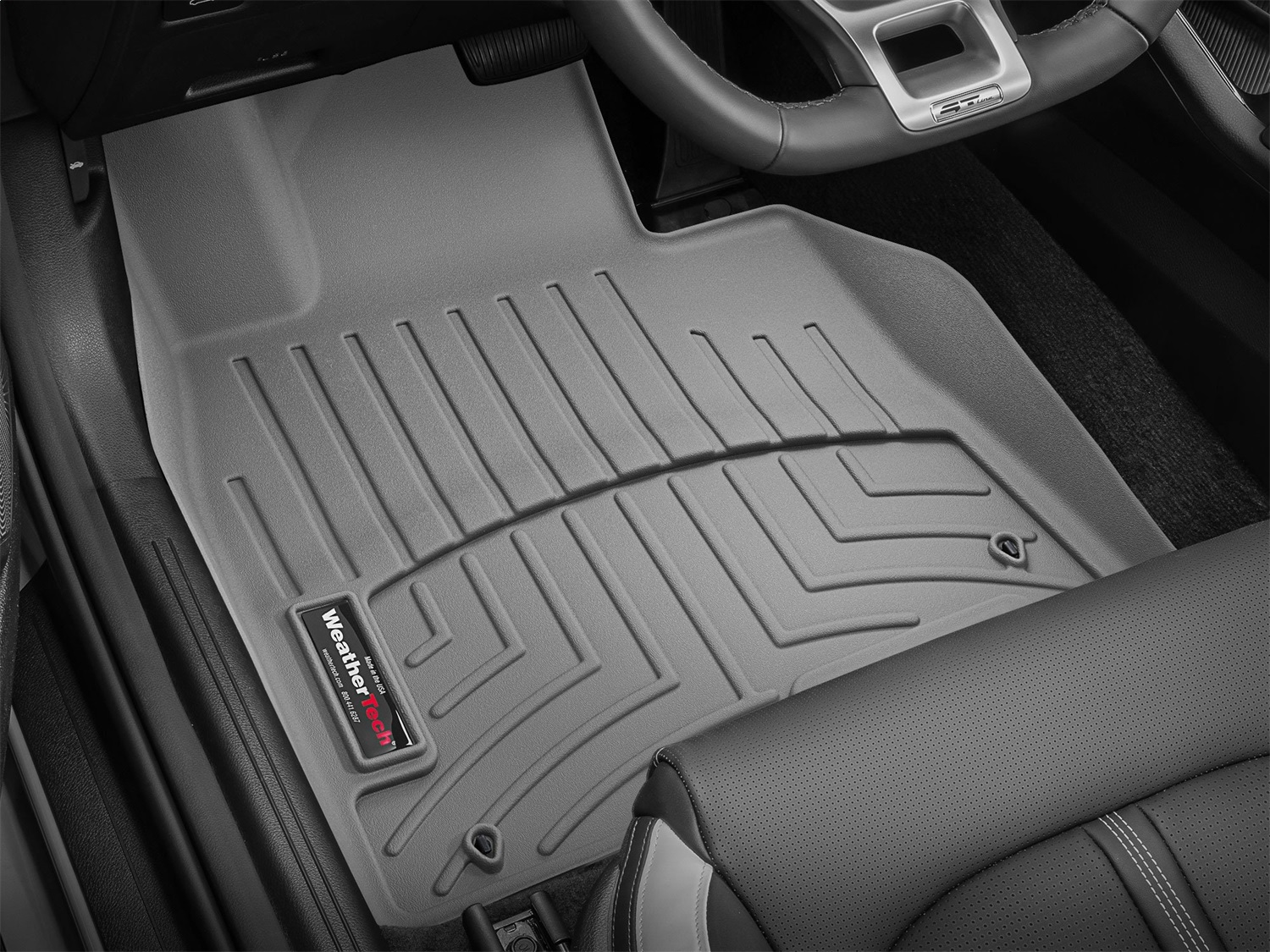 WeatherTech FloorLinerTM DigitalFit; Gray; Front 4615981 thumbnail 1