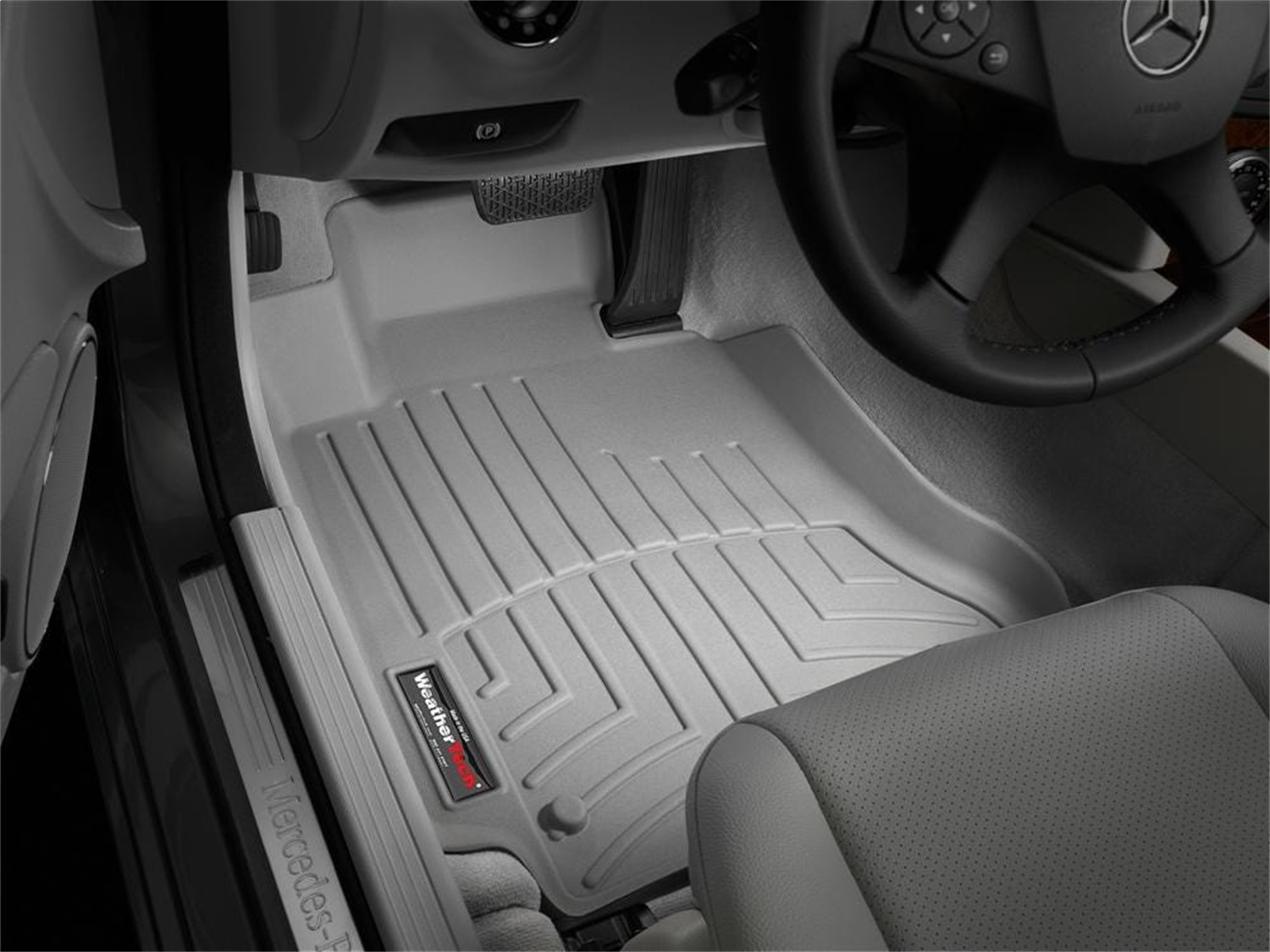 WeatherTech FloorLinerTM DigitalFit; Gray; Front 461611 thumbnail 0