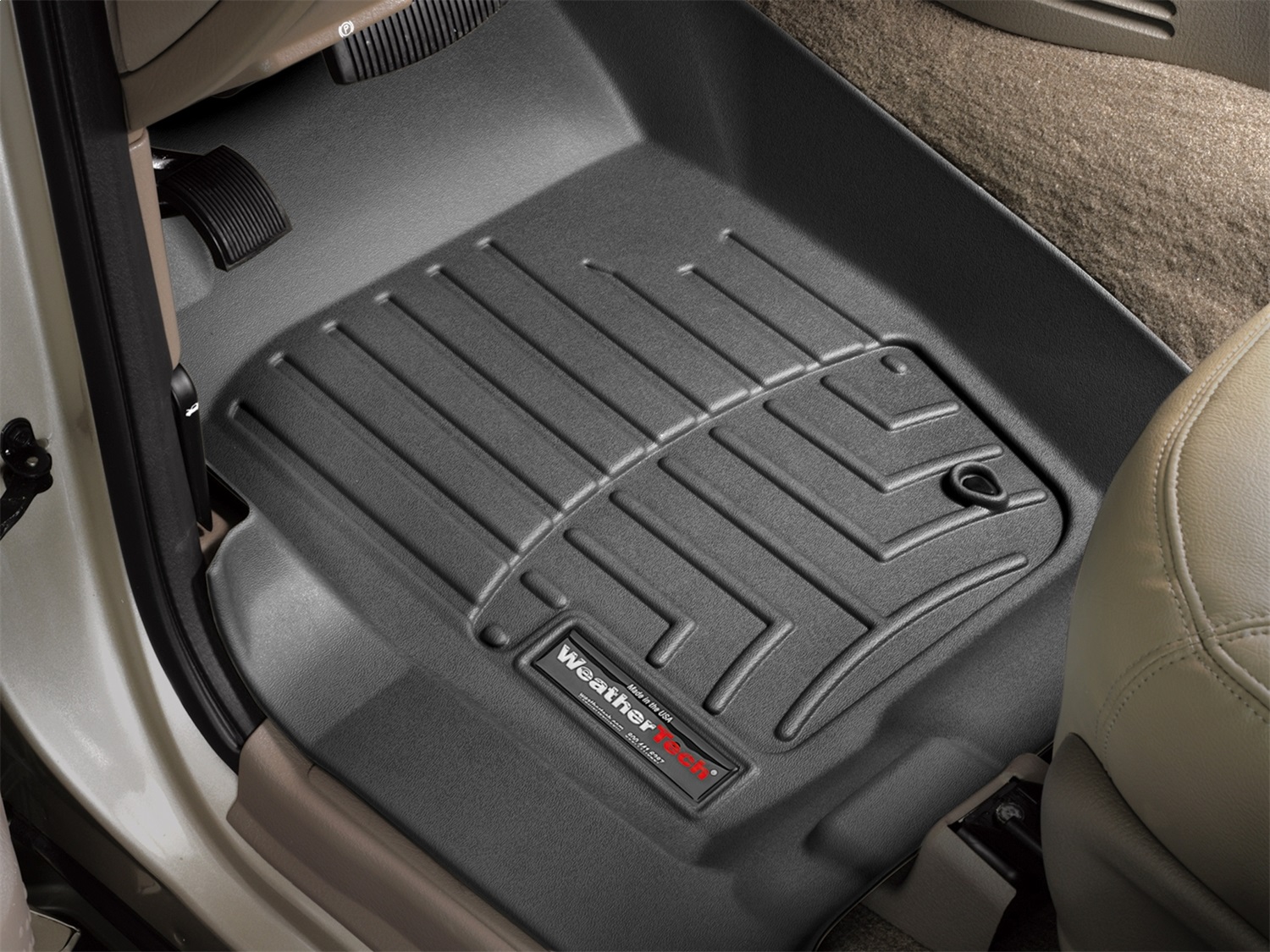 WeatherTech FloorLinerTM DigitalFit; Black; Front 440061 thumbnail 1
