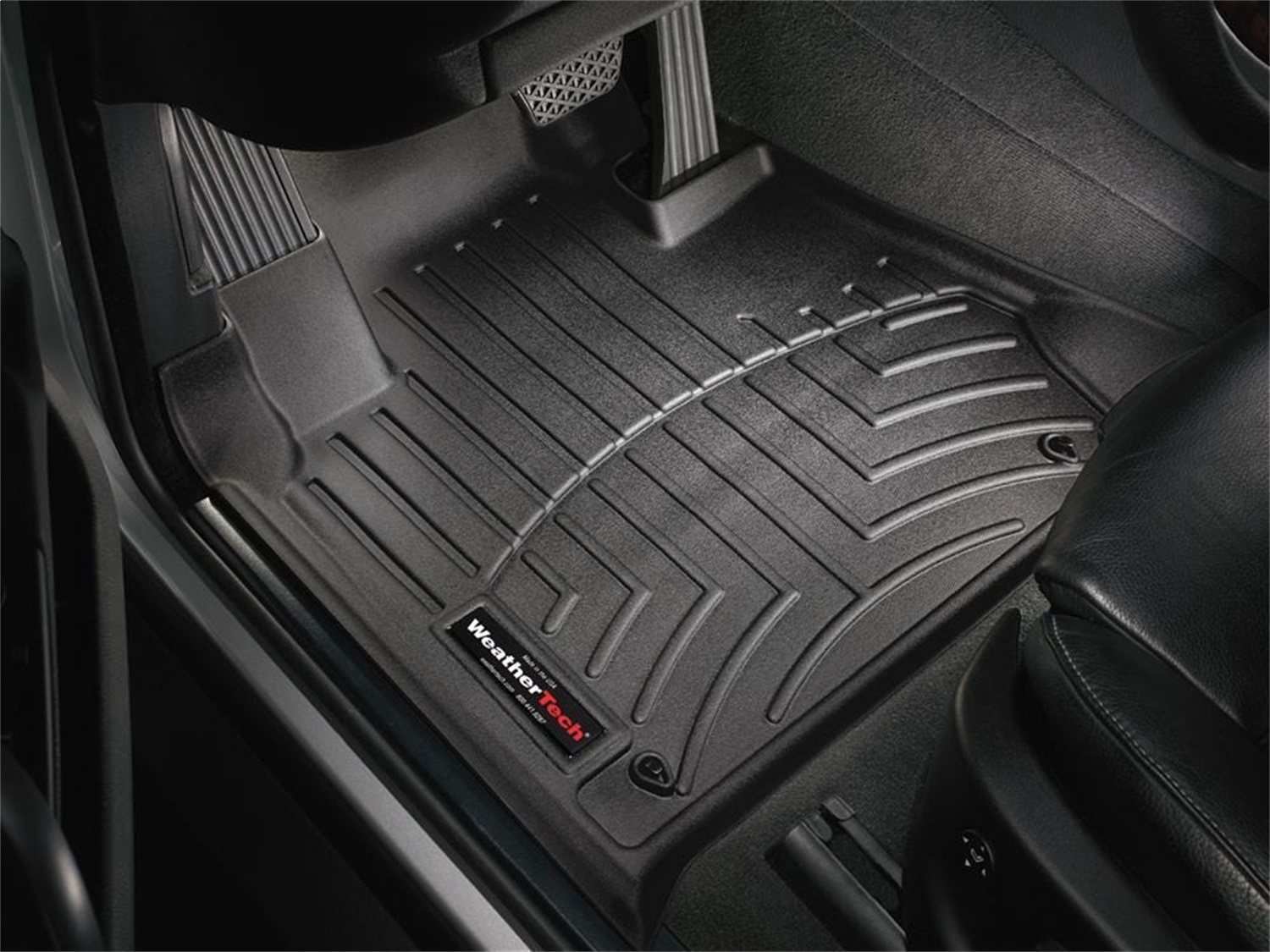 WeatherTech FloorLinerTM DigitalFit; Black; Front 440401 thumbnail 0