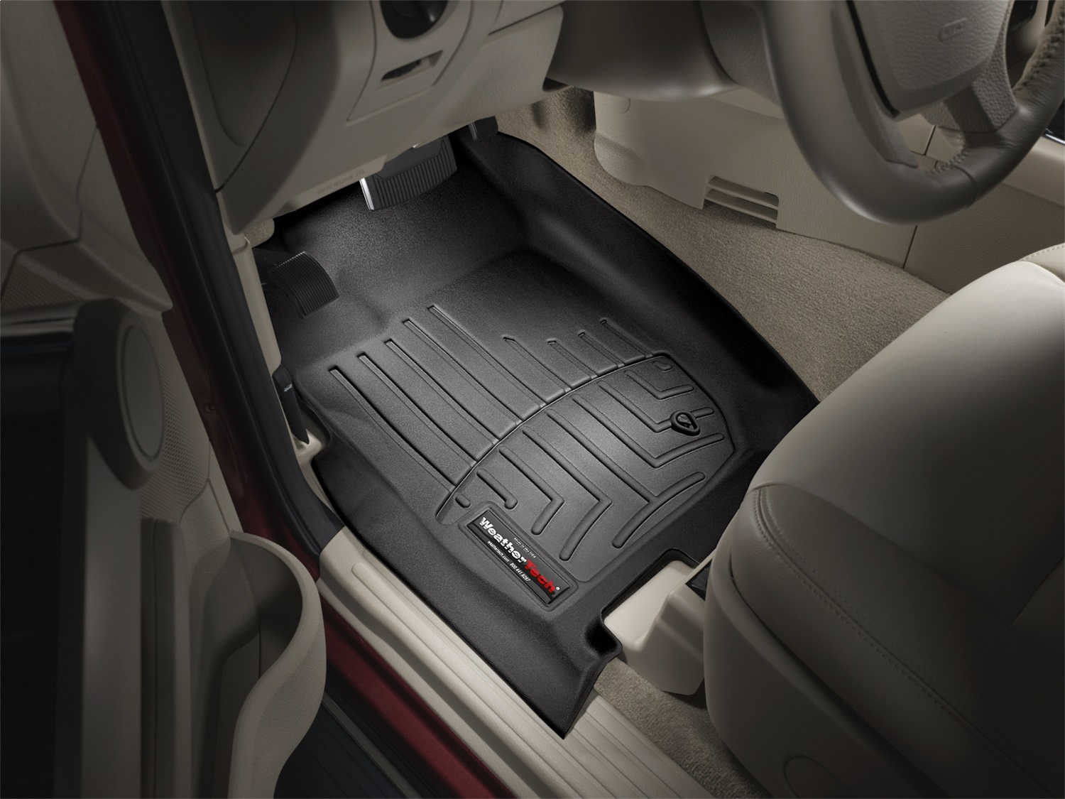 WeatherTech FloorLinerTM DigitalFit; Black; Front 440431 thumbnail 0