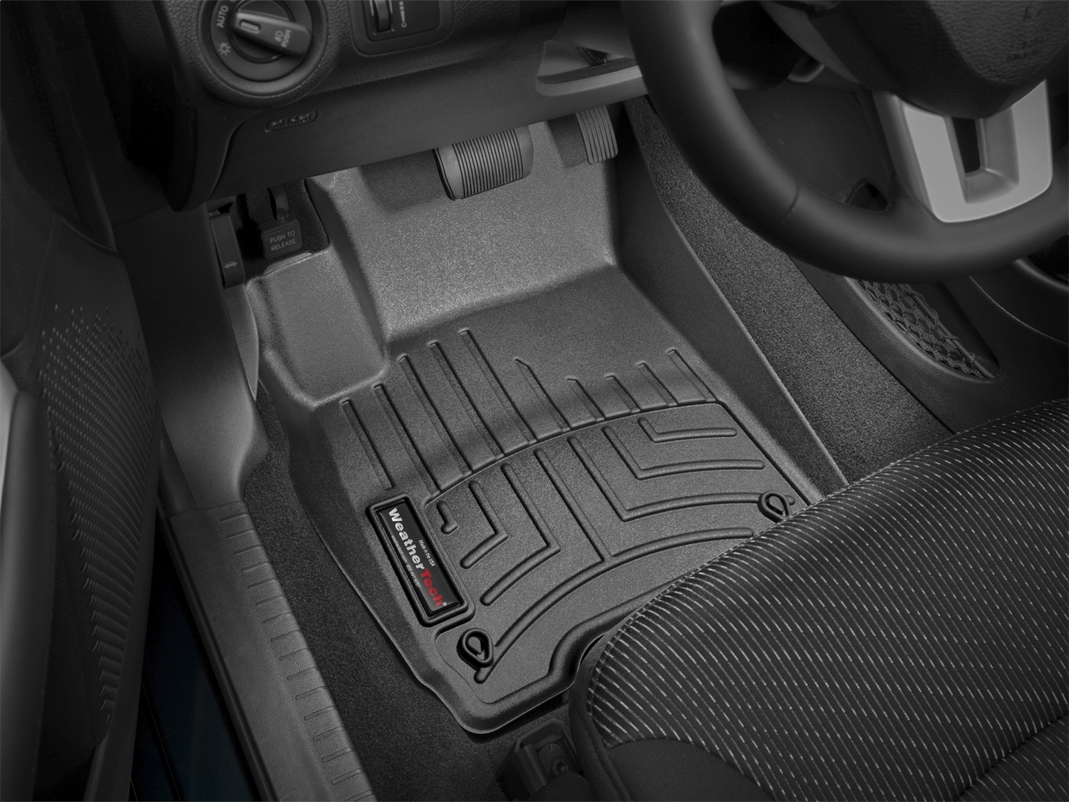 WeatherTech FloorLinerTM DigitalFit; Black; Front 443771 thumbnail 0