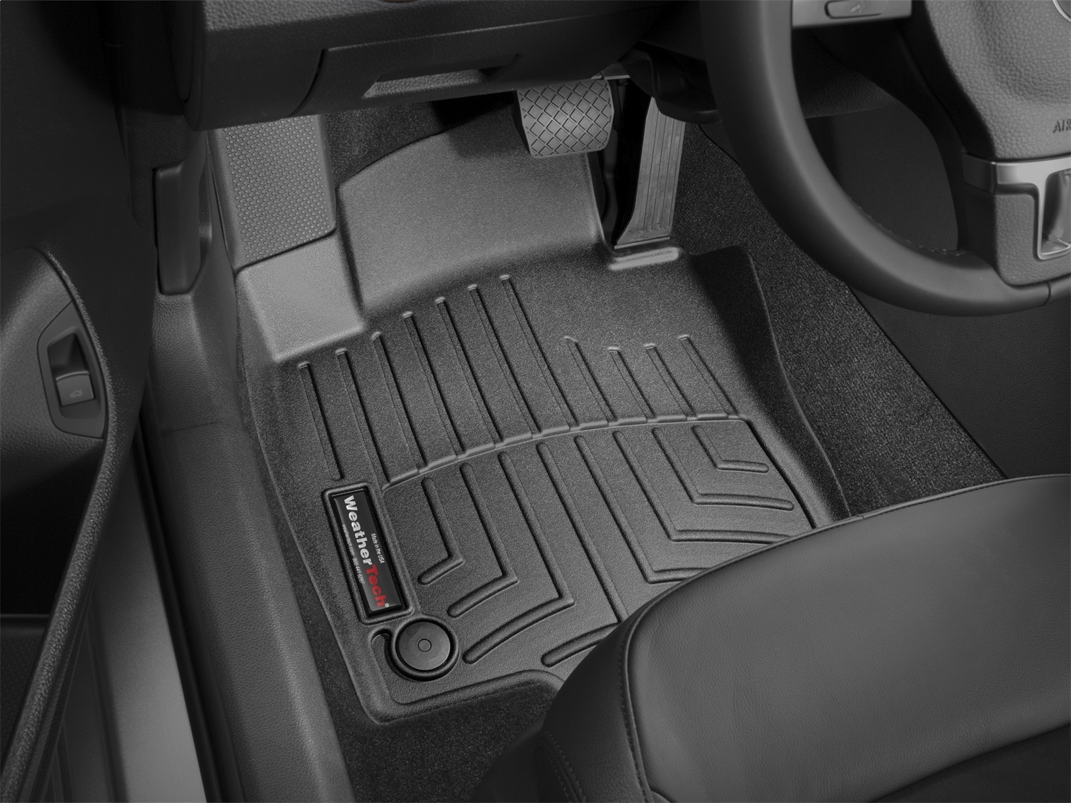 WeatherTech FloorLinerTM DigitalFit; Black; Front 443841 thumbnail 1