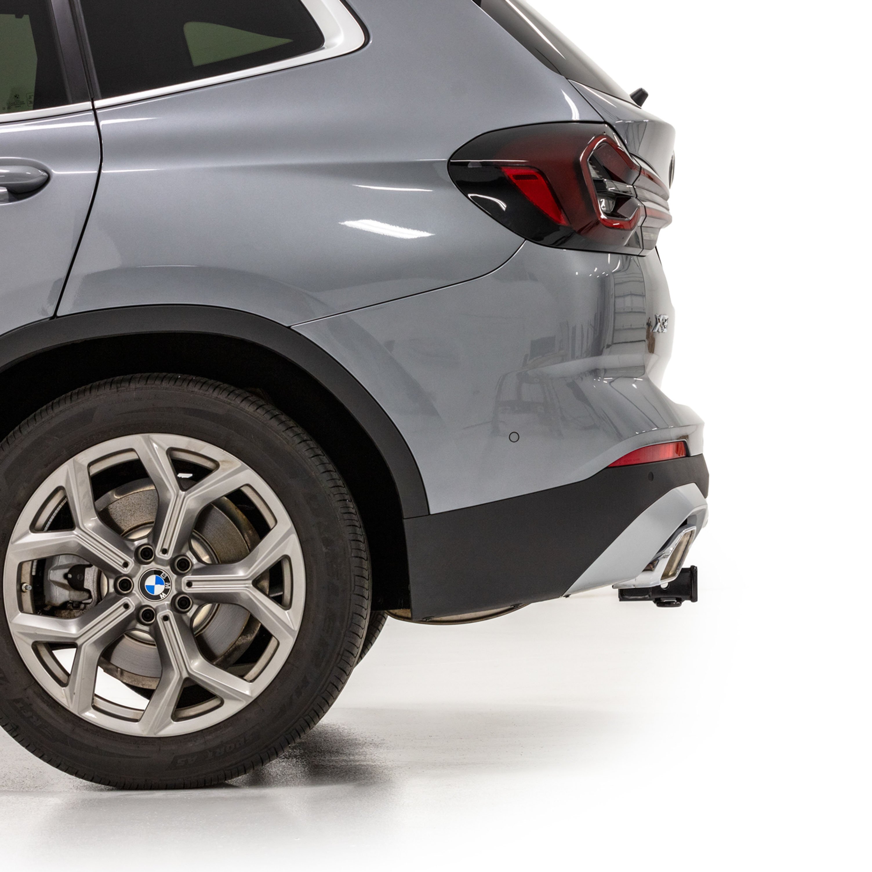2011 - 2021 BMW X3 Curt 2", Class 3 Trailer Tow Hitch + 4-flat Wiring Kit 13578 thumbnail 9
