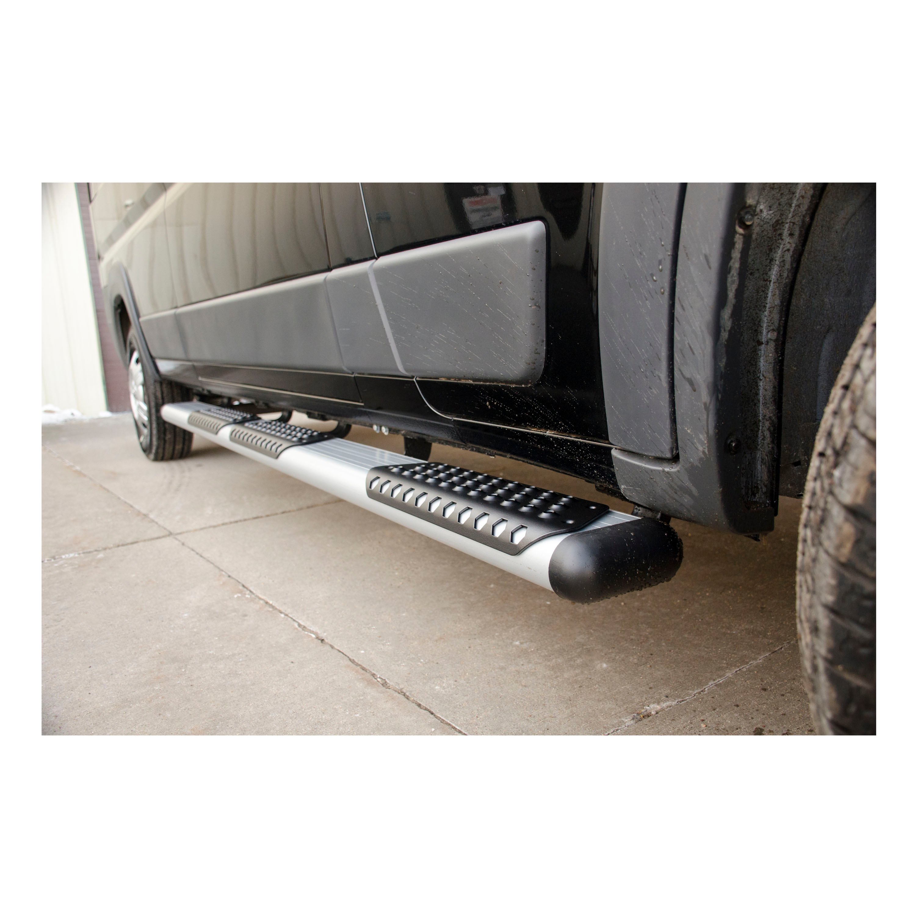 LUVERNE O-Mega II 6" x 36", 100" Silver Aluminum Side Steps (No Brackets) 583100 thumbnail 2