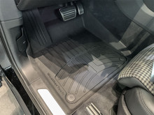 WeatherTech FloorLinerTM HP; Black; Front 4414881IM