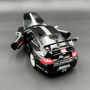 Maisto Porsche 911 GT3  RS 4.0 Black with openable features Maisto Porsche 911 GT3  RS 4.0 Black with openable features