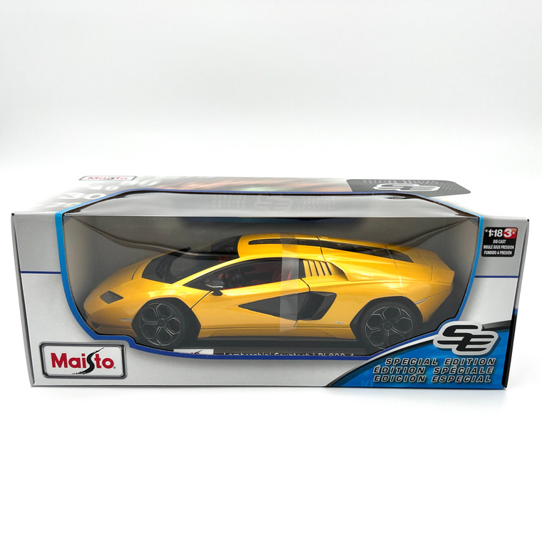 Maisto Special Edition of a Lamborghini Countach LPI 800-4 in 1:18 scale in the color yellow Maisto Special Edition of a Lamborghini Countach LPI 800-4 in 1:18 scale in the color yellow
