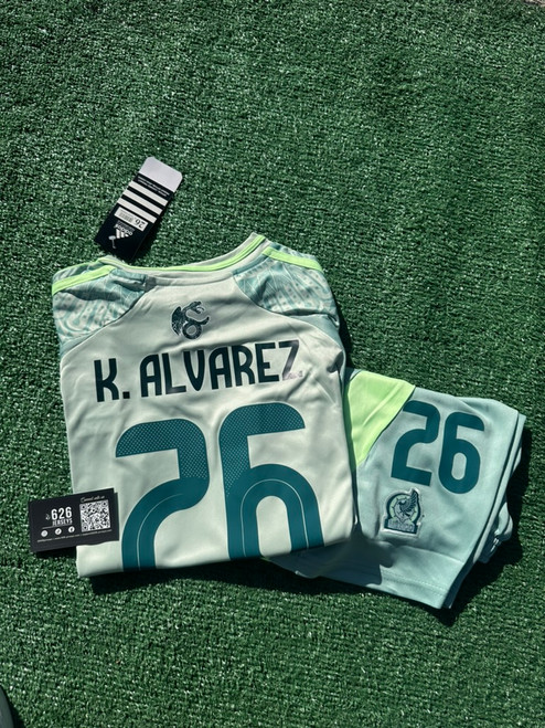 Mexico Kids Kit (L With Shorts)