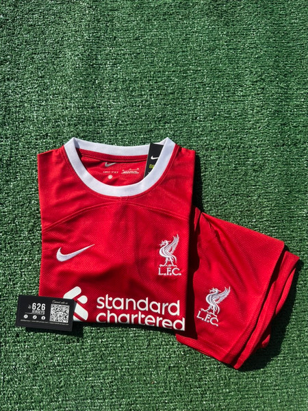 L.F.C Kids Kit (L With Shorts)
