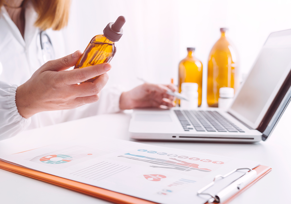 SERVICIO SEGUIMIENTO FARMACOTERAPÉUTICO