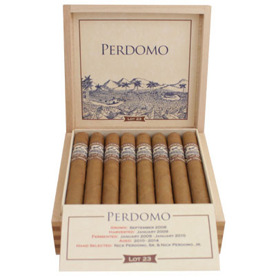 Perdomo Lot 23 Connecticut Toro Box 24
