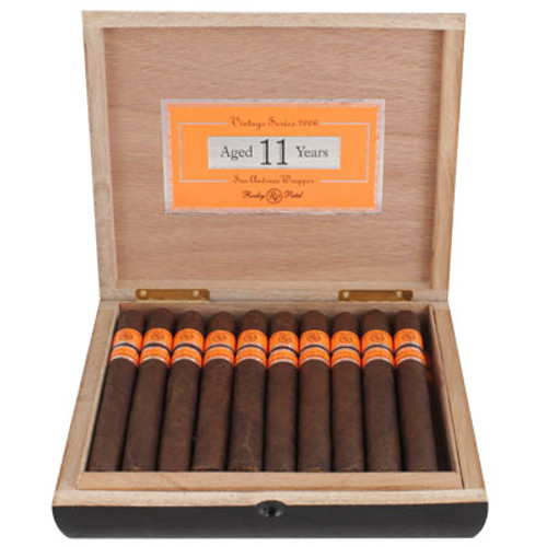 Rocky Patel 2006 Vintage Toro Box 20