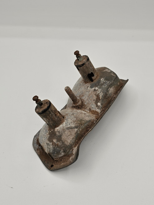 Taillight Bulb Holder 58-59